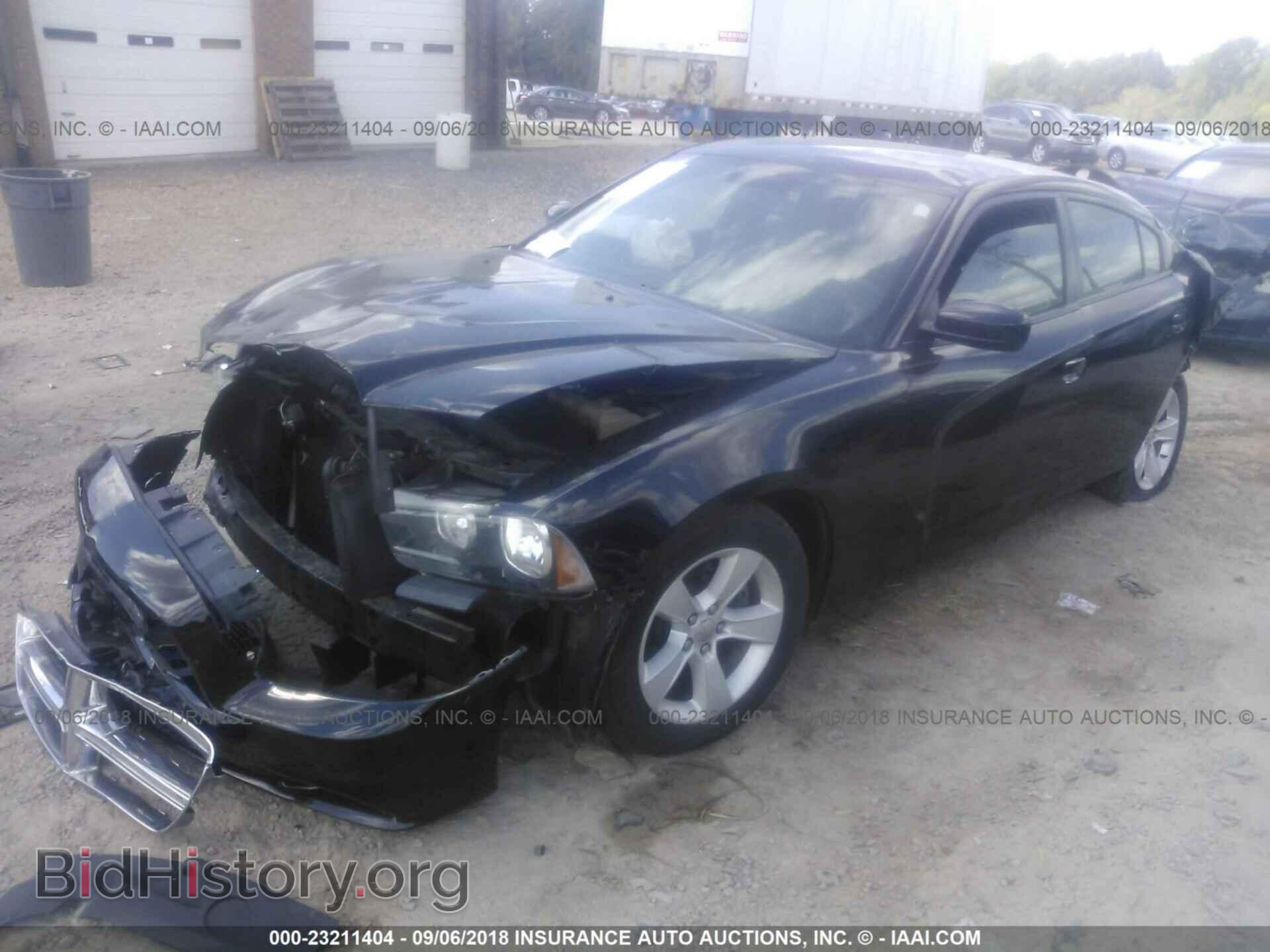2012 Dodge Charger - VIN: 2C3CDXBG2CH207563 - Фото 2