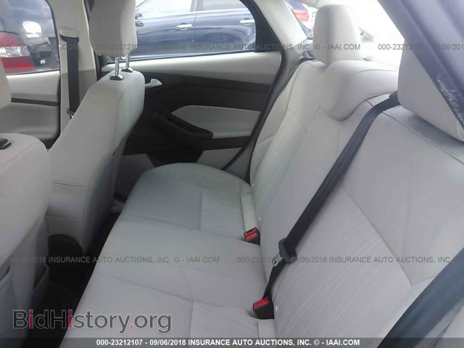 2017 Ford Focus - VIN: 1FADP3F22HL332867 - Фото 8