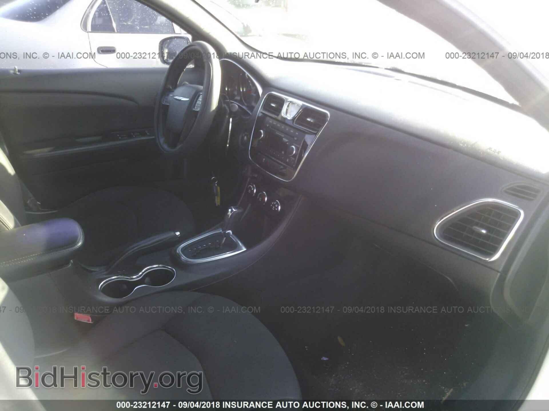 2014 Chrysler 200 - VIN: 1C3CCBAB0EN170356 - Фото 5