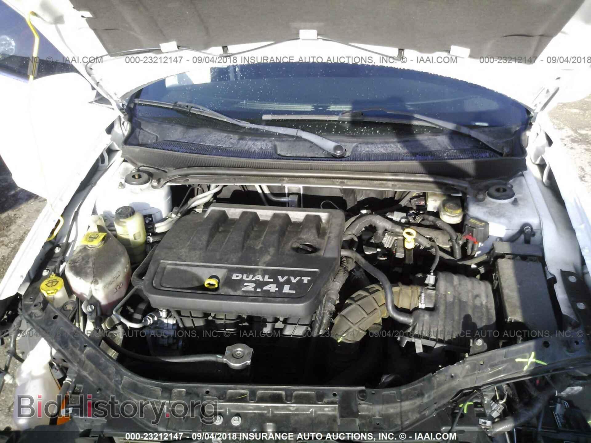2014 Chrysler 200 - VIN: 1C3CCBAB0EN170356 - Фото 10