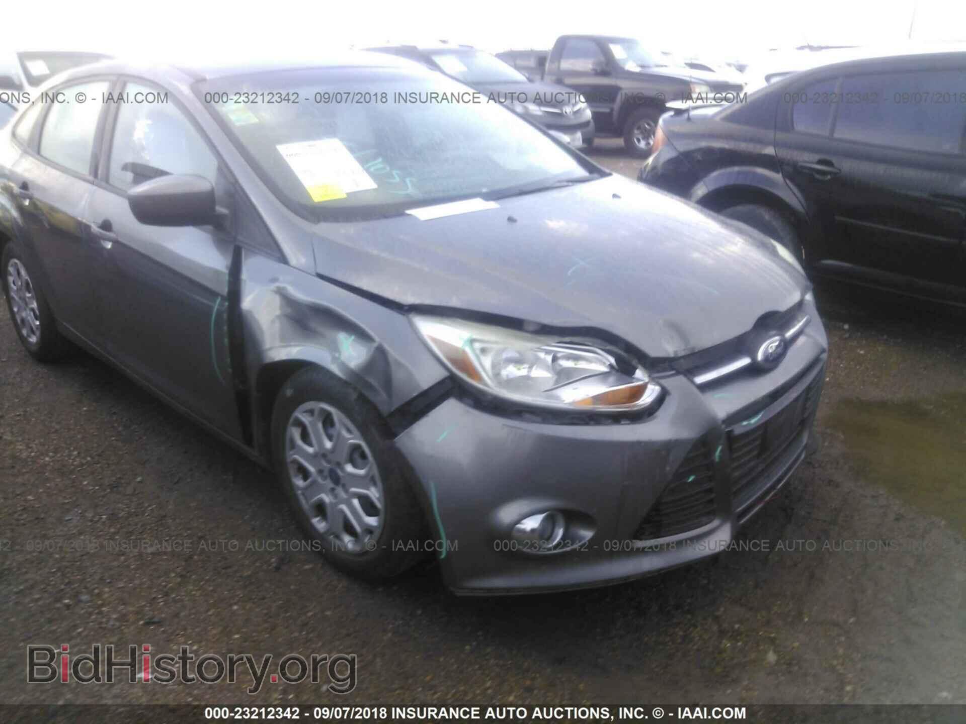 2012 Ford Focus - VIN: 1FAHP3F26CL385906 - Photo 6