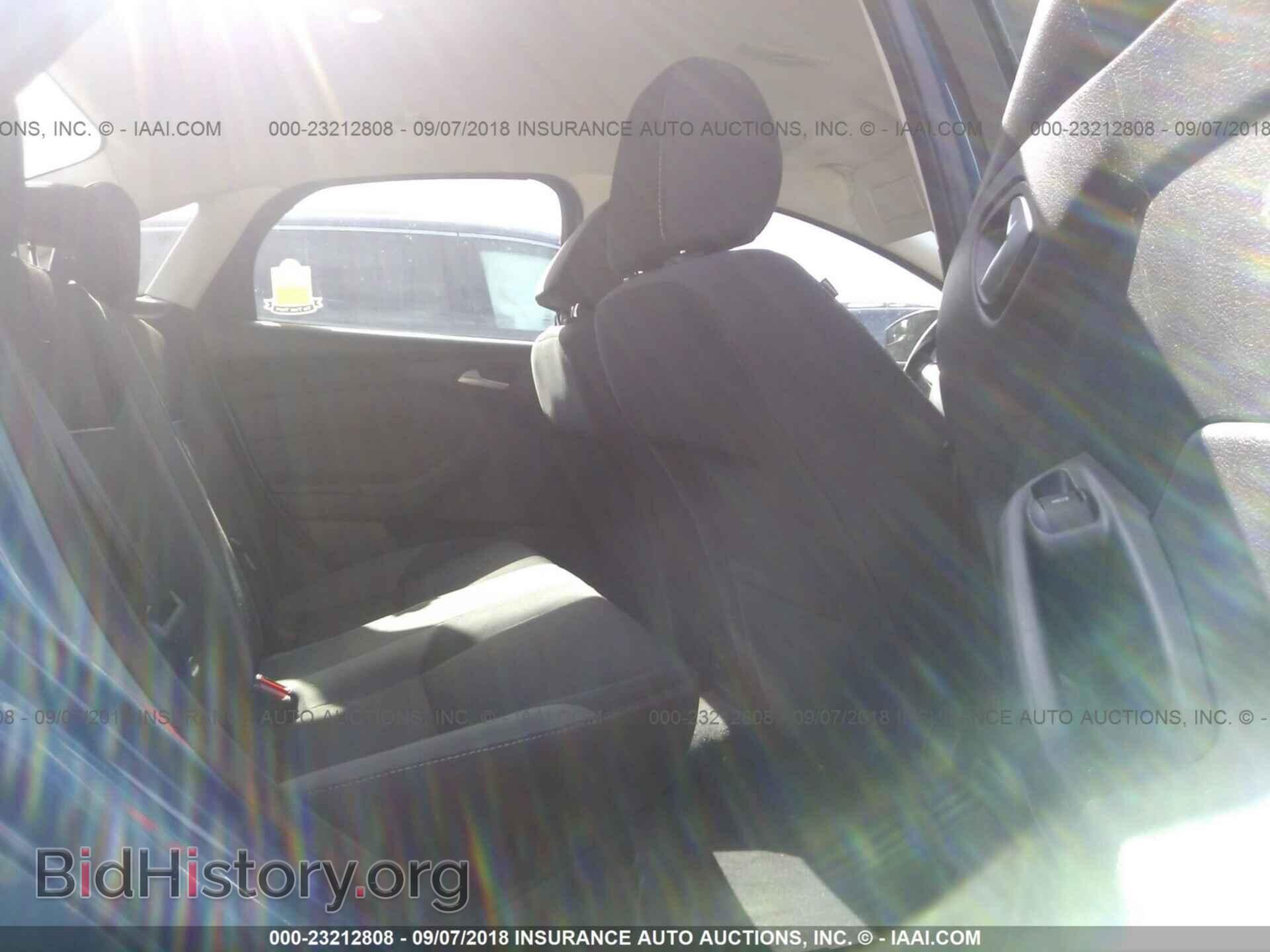 2012 Ford Focus - VIN: 1FAHP3F21CL448104 - Фото 8