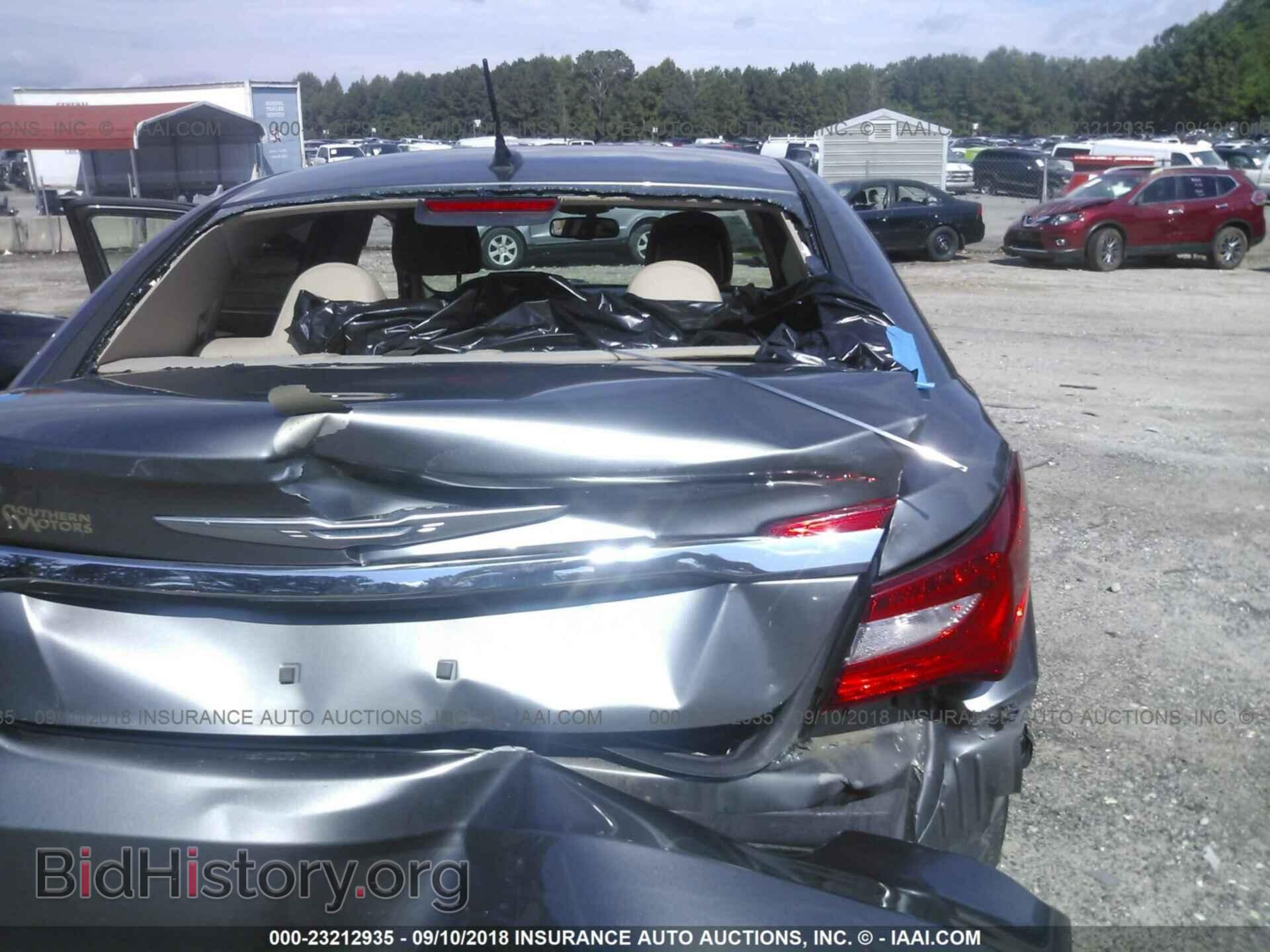 2012 Chrysler 200 - VIN: 1C3CCBCB8CN210354 - Фото 6