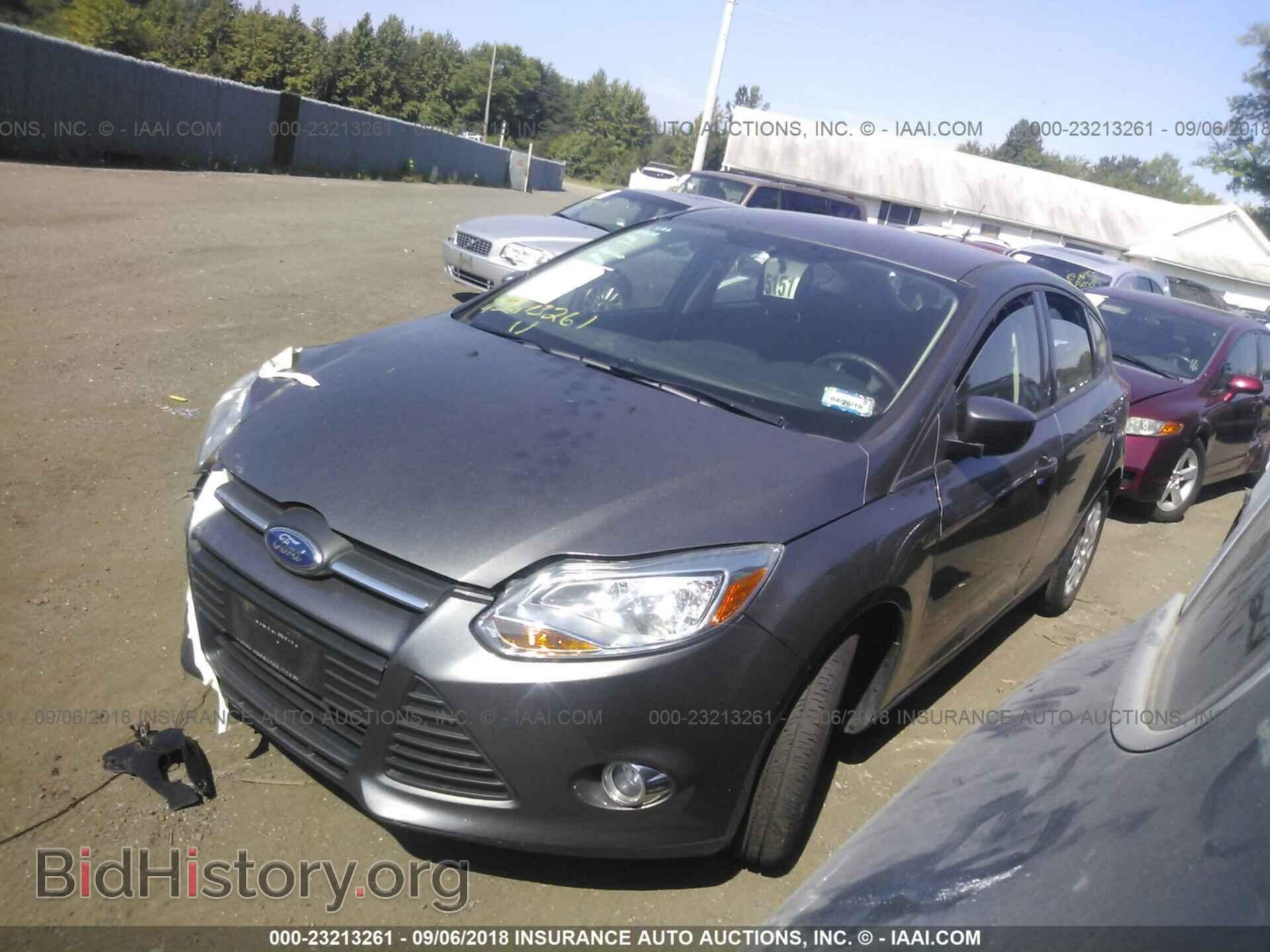 2012 Ford Focus - VIN: 1FAHP3K28CL224317 - Фото 2
