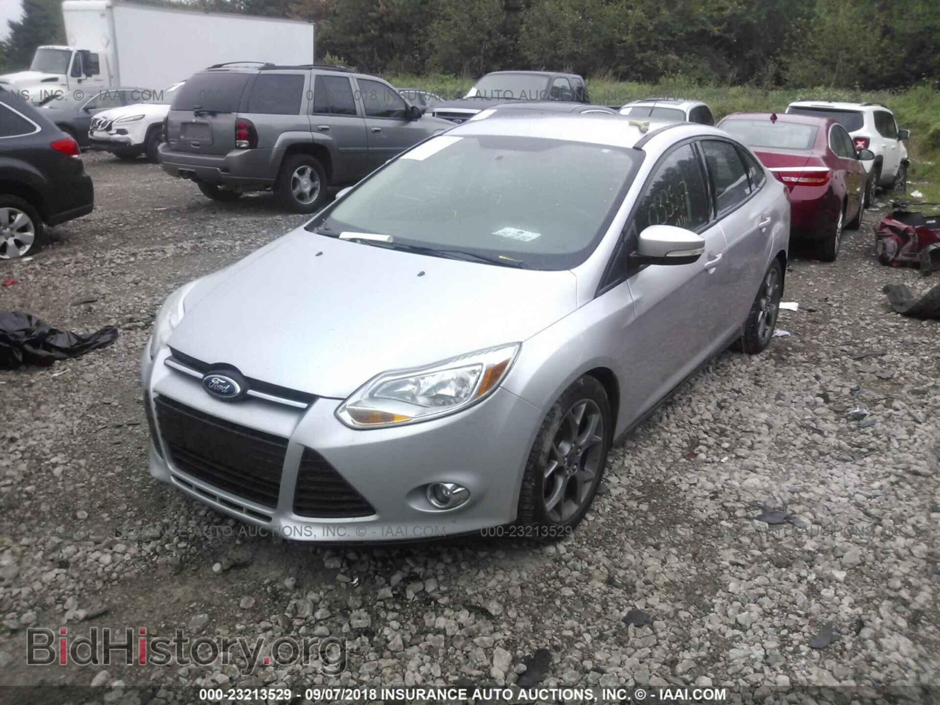 2014 Ford Focus - VIN: 1FADP3F25EL389320 - Photo 2
