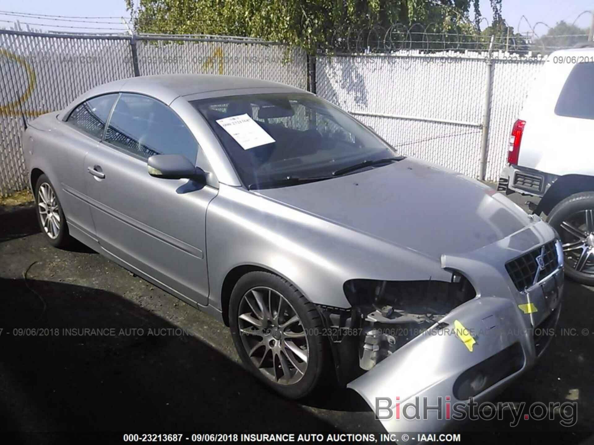 Photo YV1MC682X7J024144 - VOLVO C70 2007