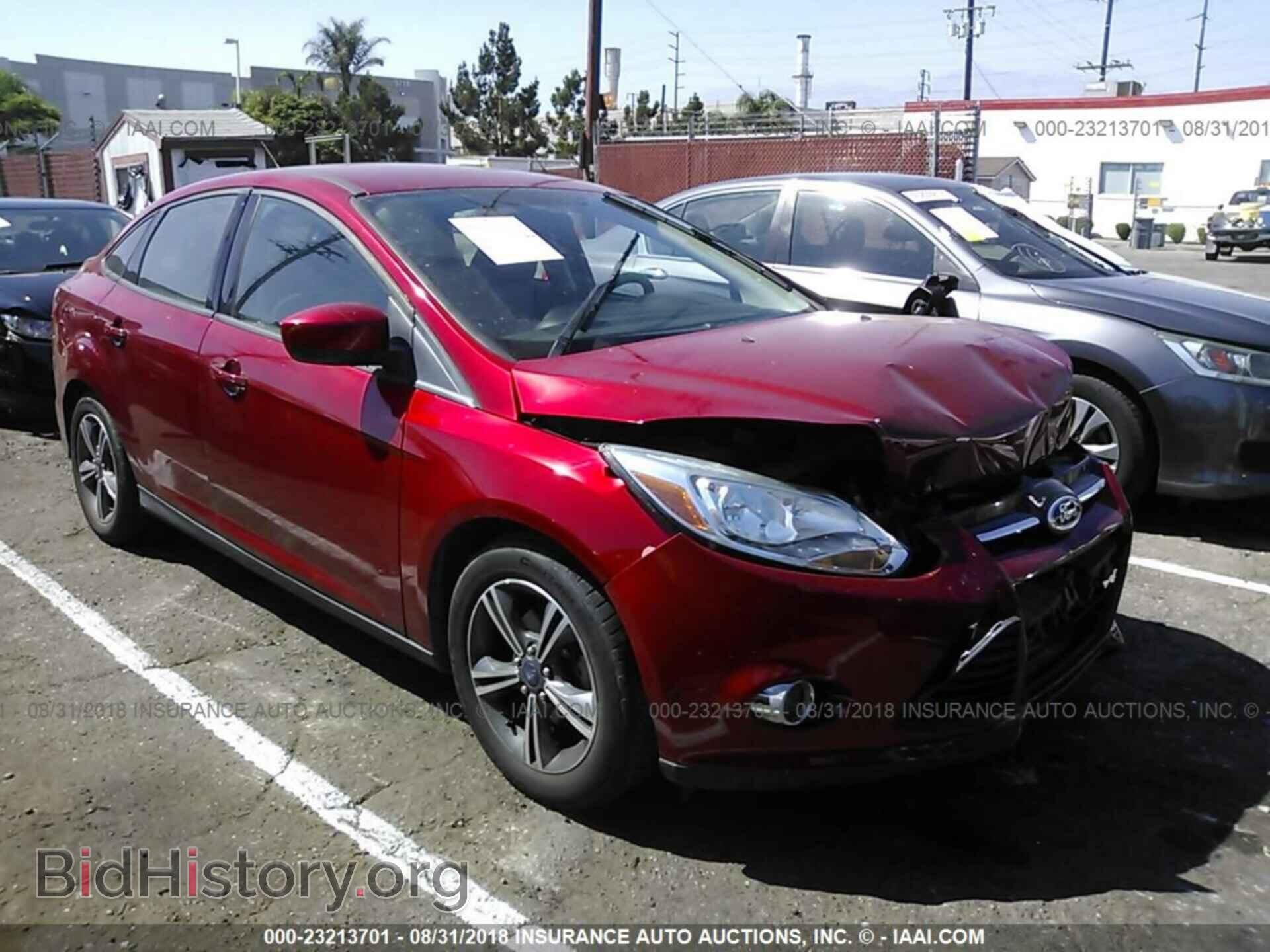 Фотография 1FAHP3F22CL477692 - Ford Focus 2012