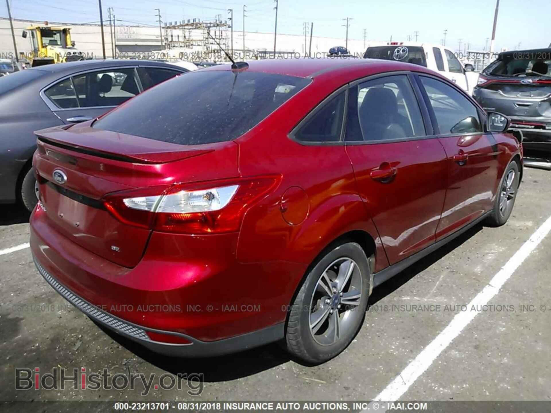 2012 Ford Focus - VIN: 1FAHP3F22CL477692 - Фото 4