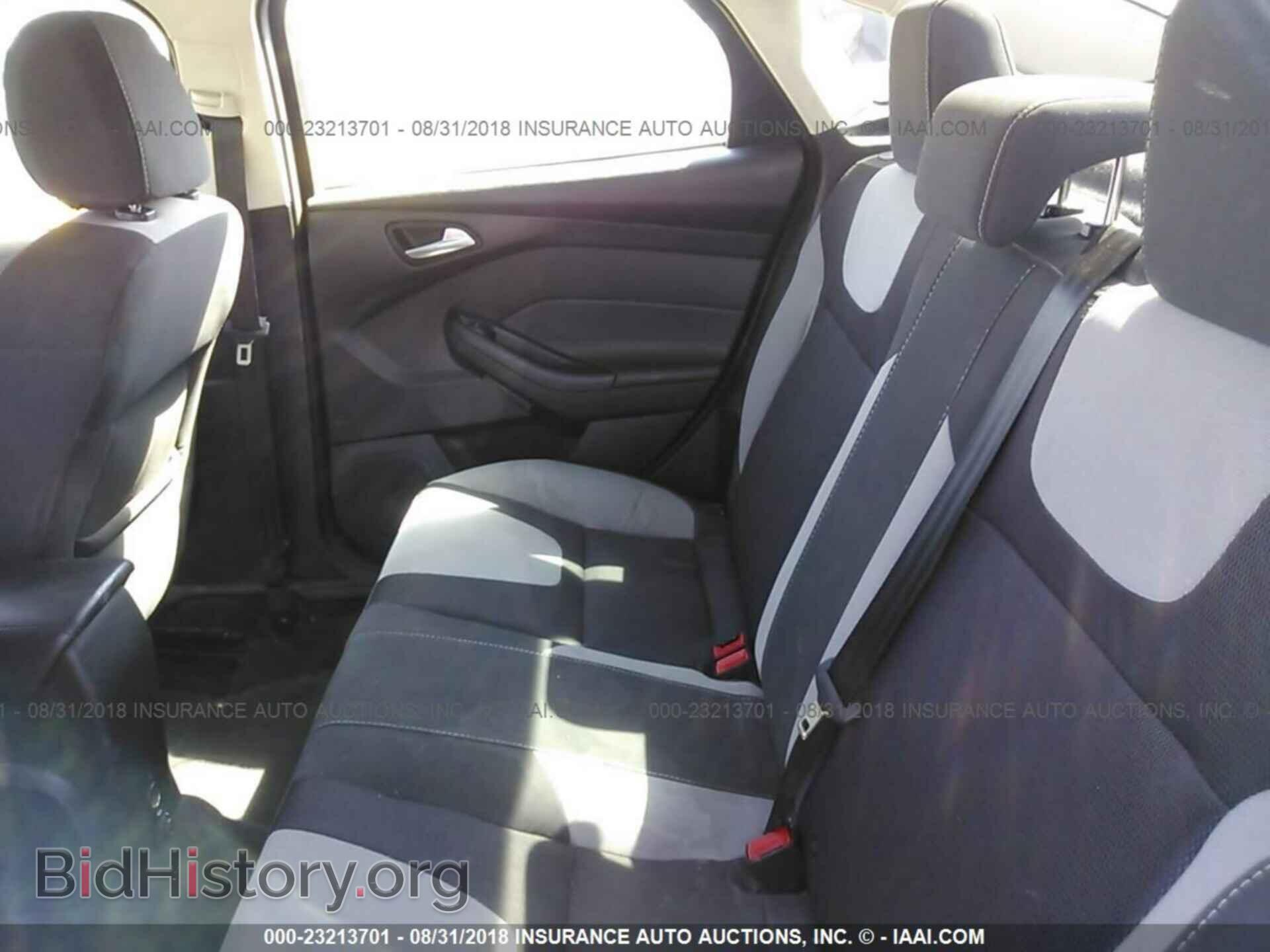 2012 Ford Focus - VIN: 1FAHP3F22CL477692 - Фото 8