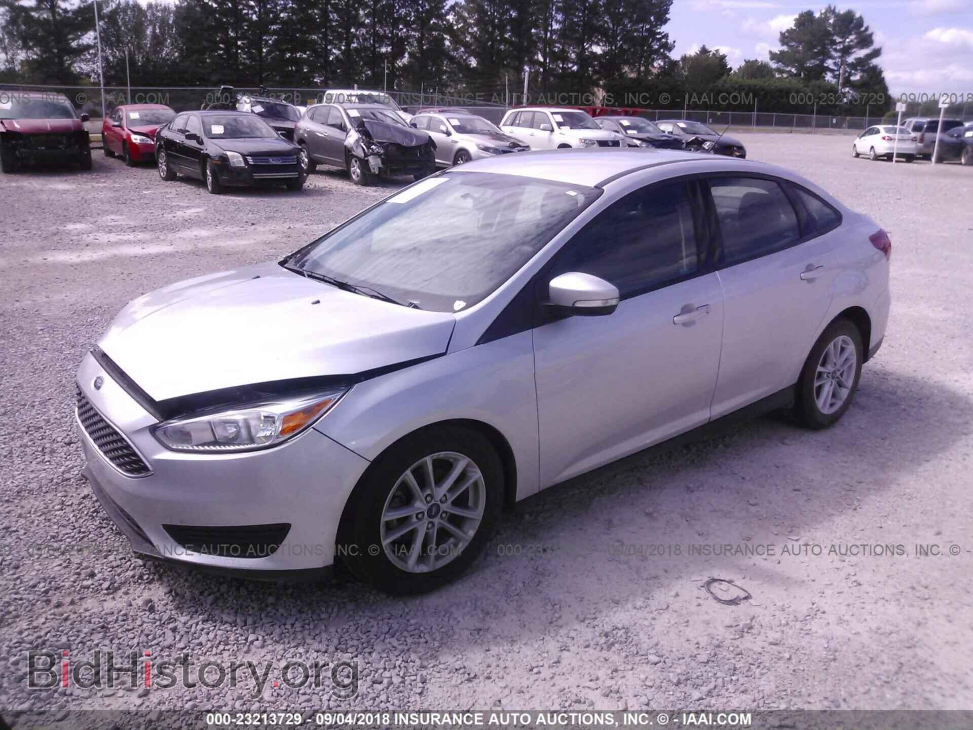 2017 Ford Focus - VIN: 1FADP3F29HL251638 - Photo 2