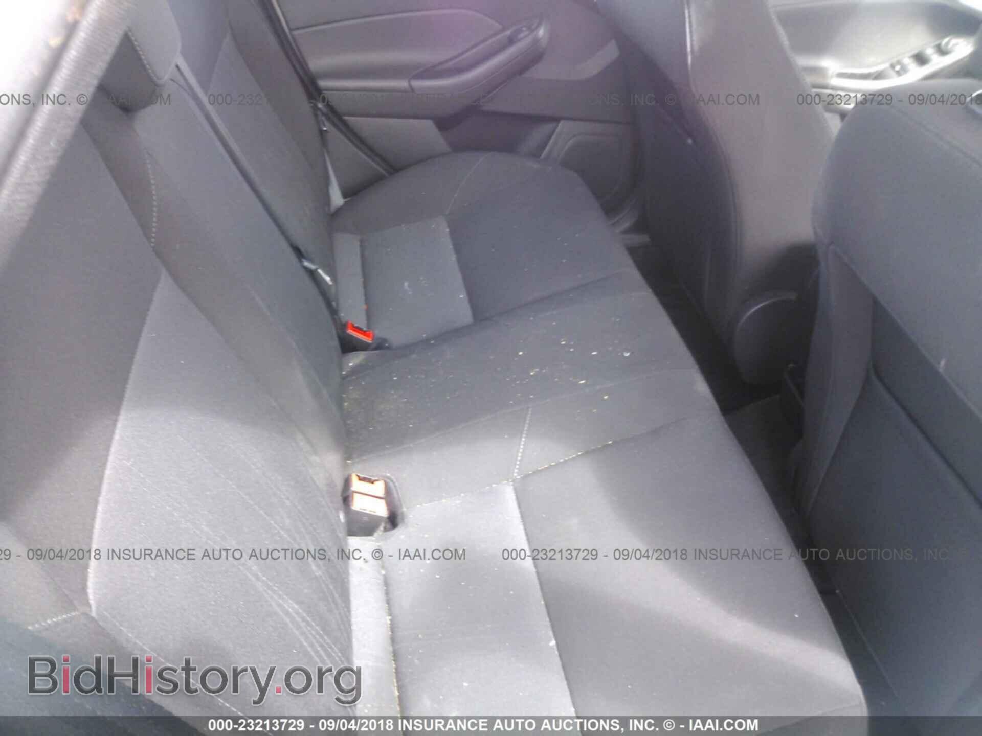 2017 Ford Focus - VIN: 1FADP3F29HL251638 - Photo 8