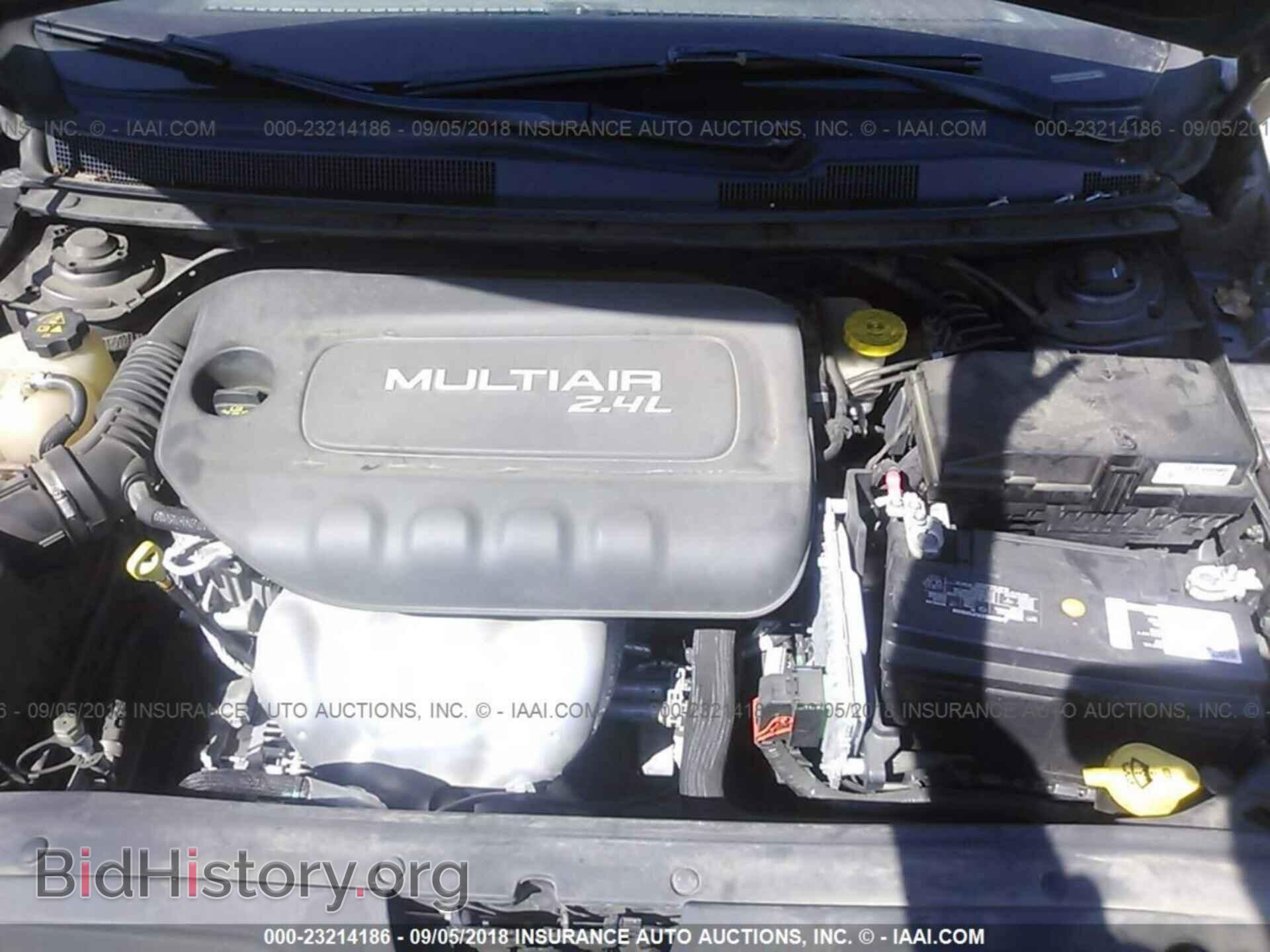 2015 Chrysler 200 - VIN: 1C3CCCAB2FN526538 - Photo 10