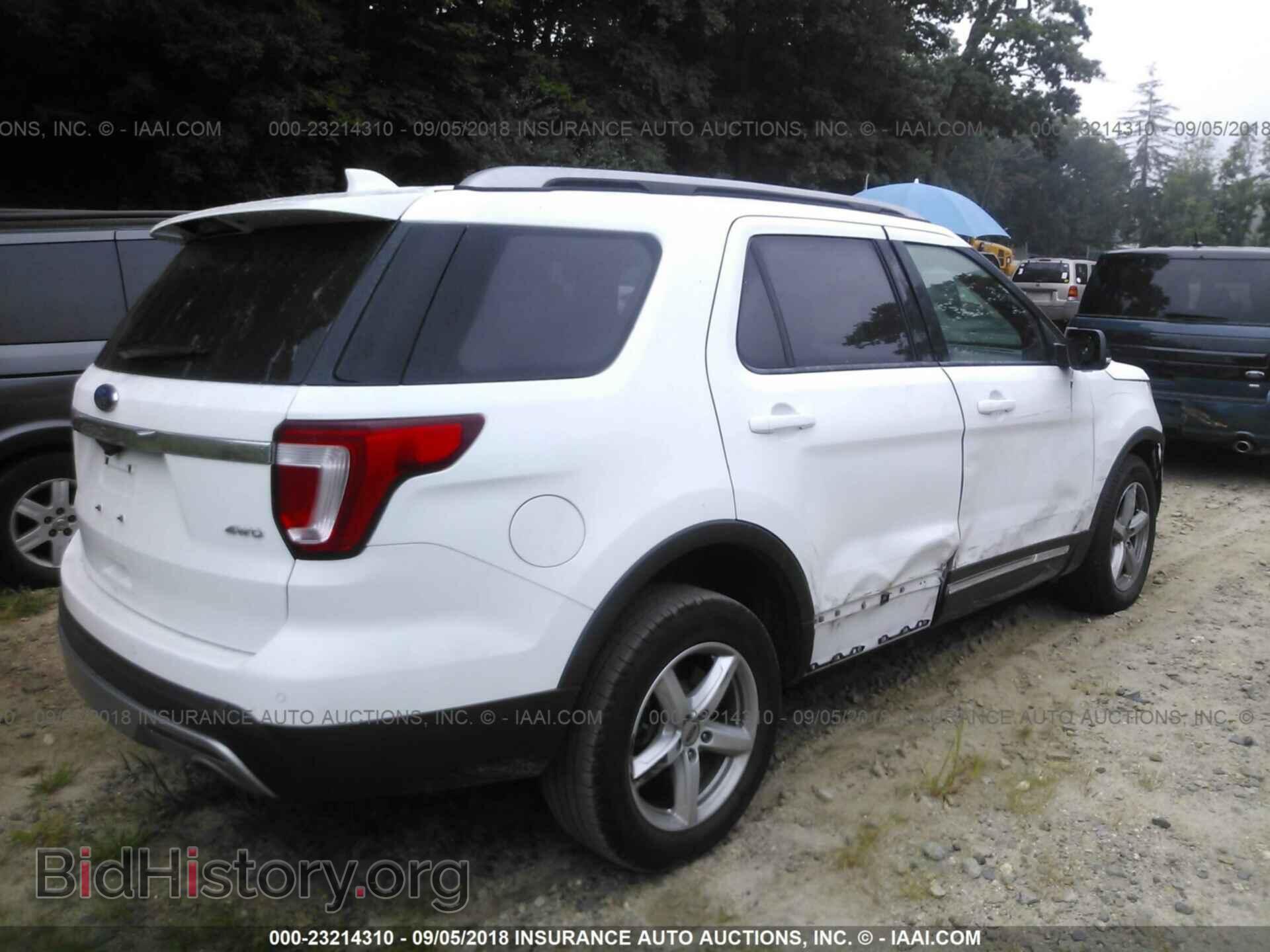 2016 Ford Explorer - VIN: 1FM5K8D86GGA81498 - Photo 4