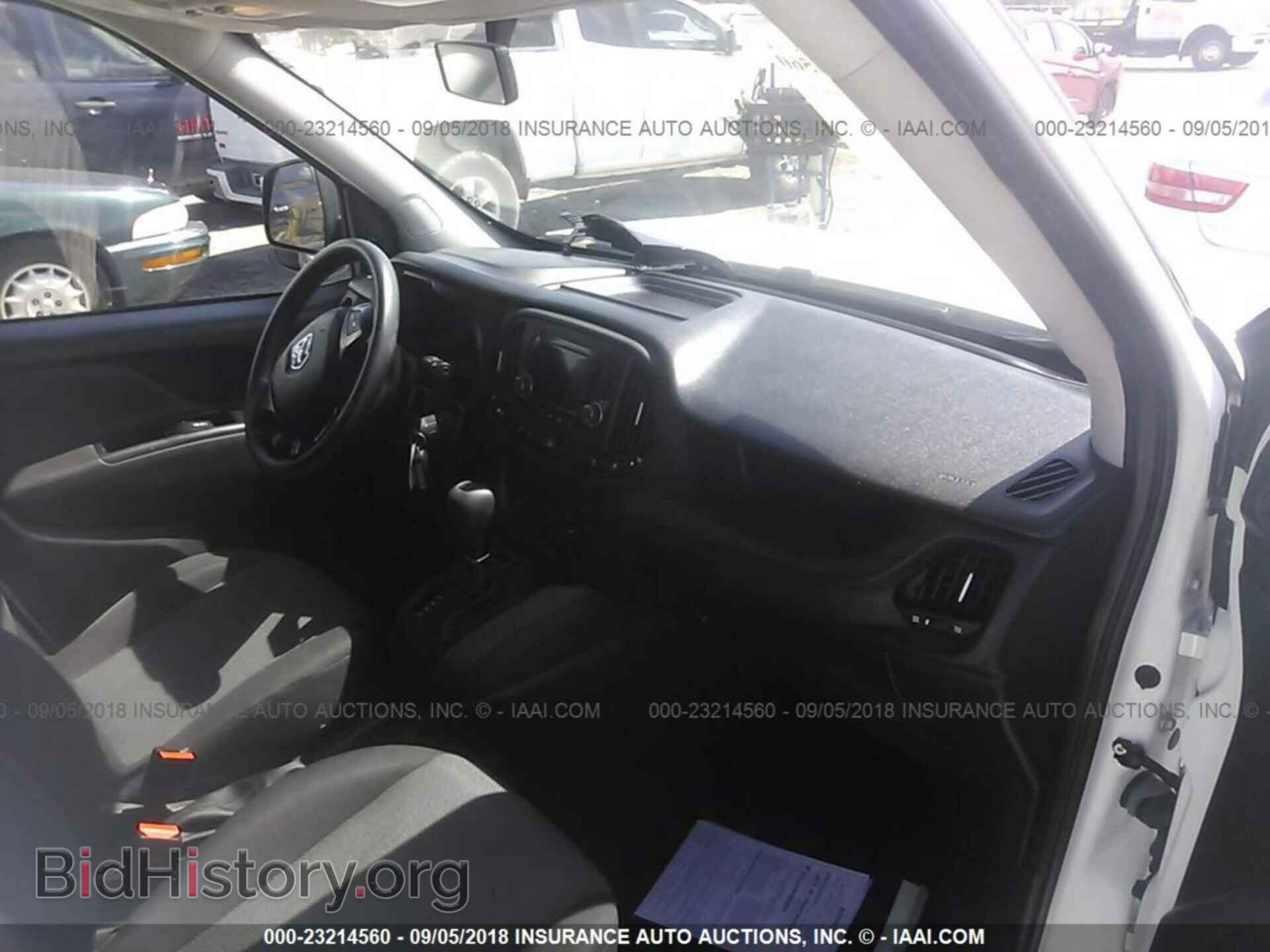 2016 Ram Promaster - VIN: ZFBERFAT2G6B20192 - Photo 5