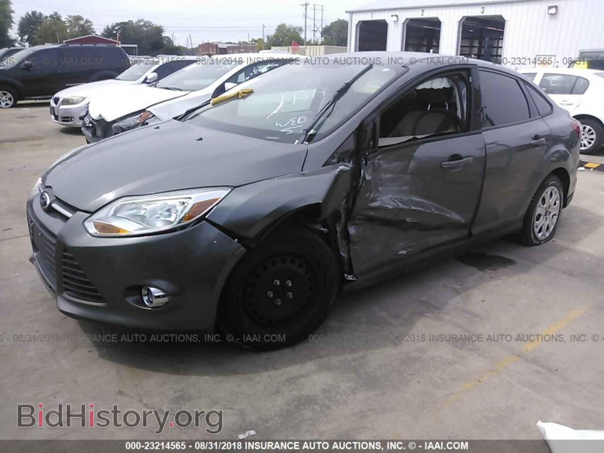 2012 Ford Focus - VIN: 1FAHP3F26CL346491 - Photo 2
