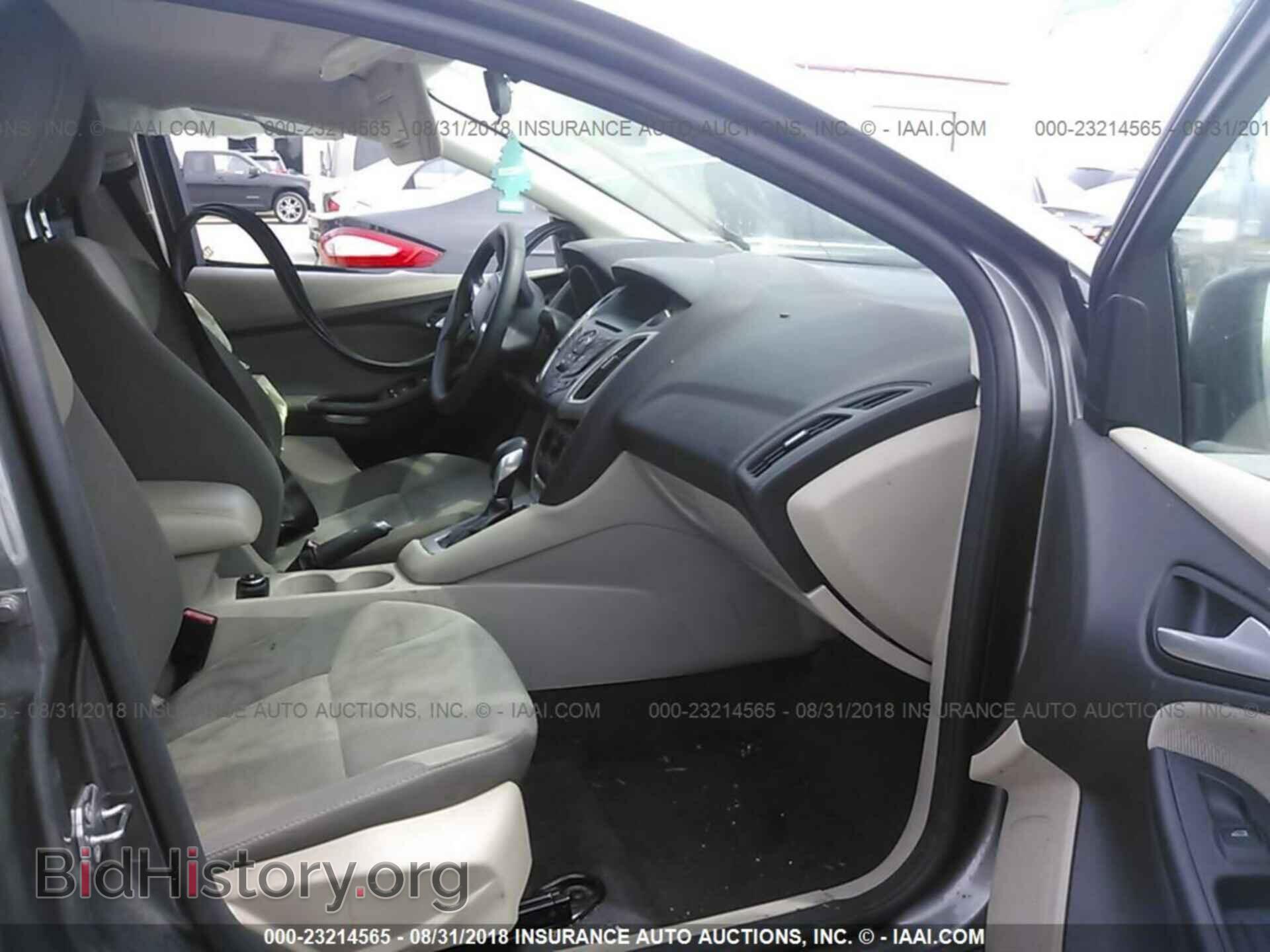 2012 Ford Focus - VIN: 1FAHP3F26CL346491 - Photo 5