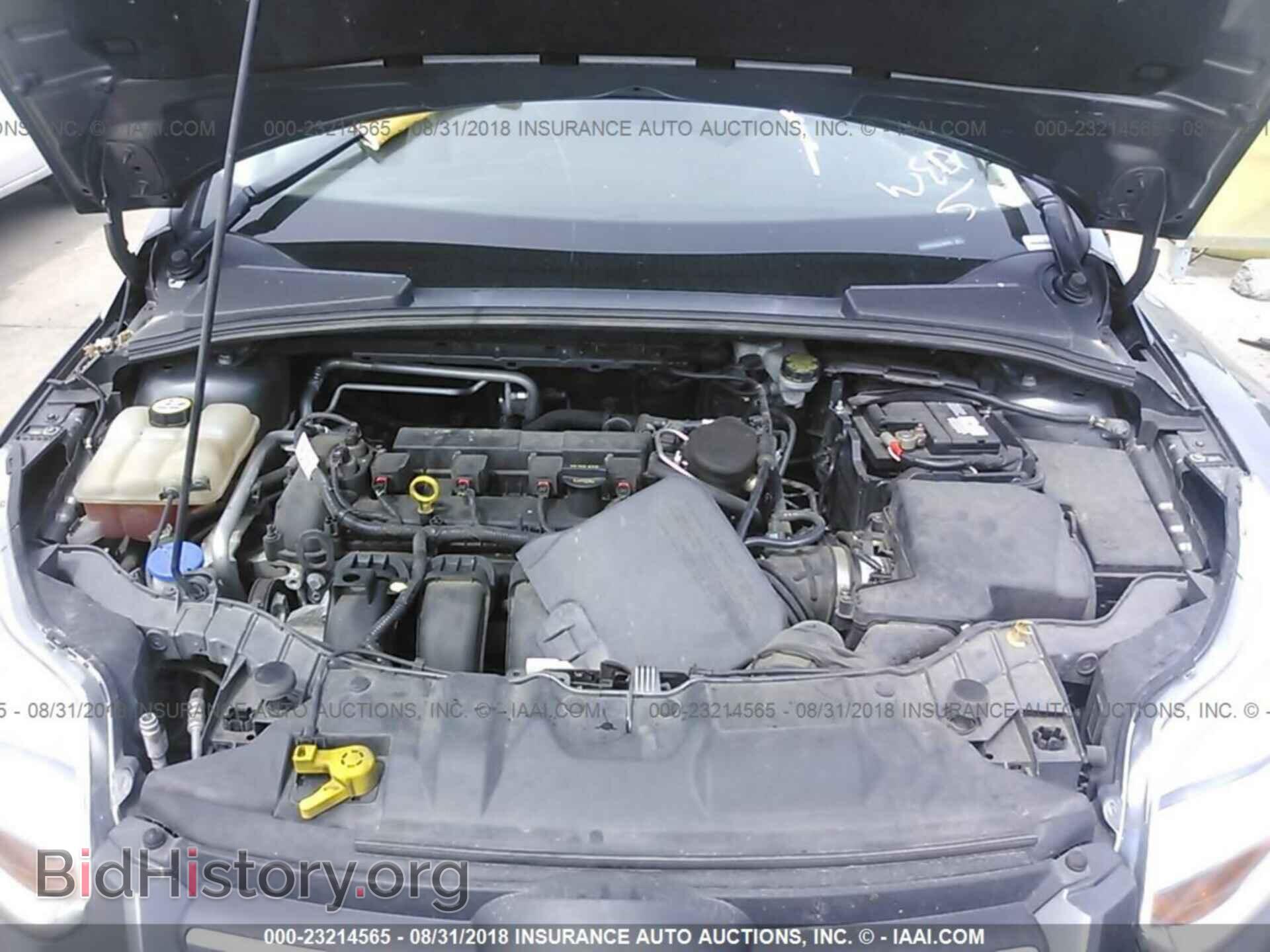 2012 Ford Focus - VIN: 1FAHP3F26CL346491 - Photo 10