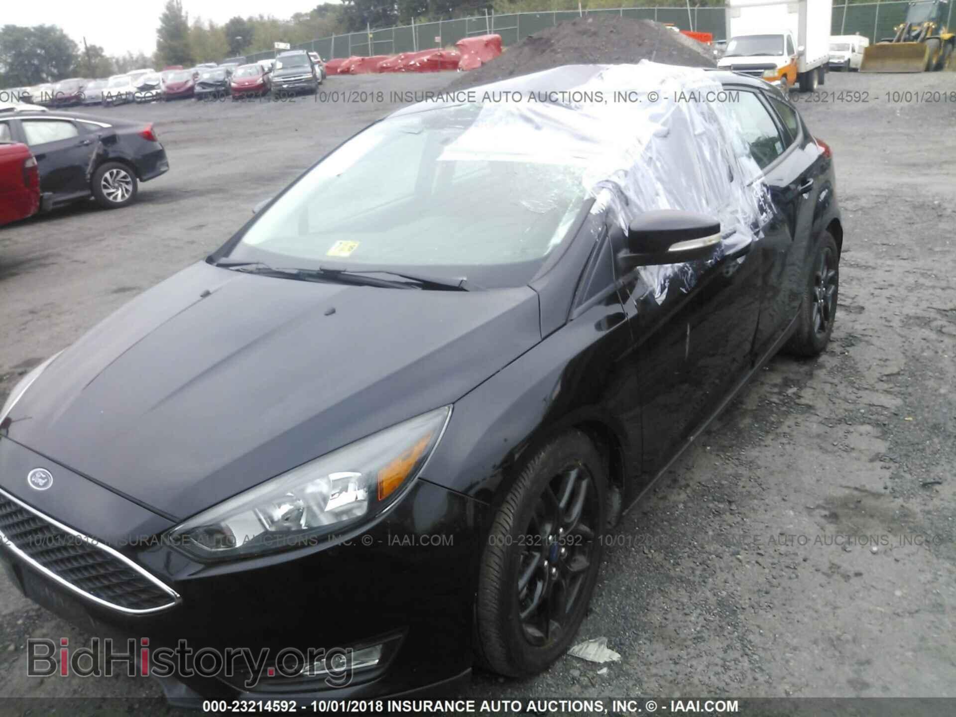 2016 Ford Focus - VIN: 1FADP3K27GL311663 - Photo 2