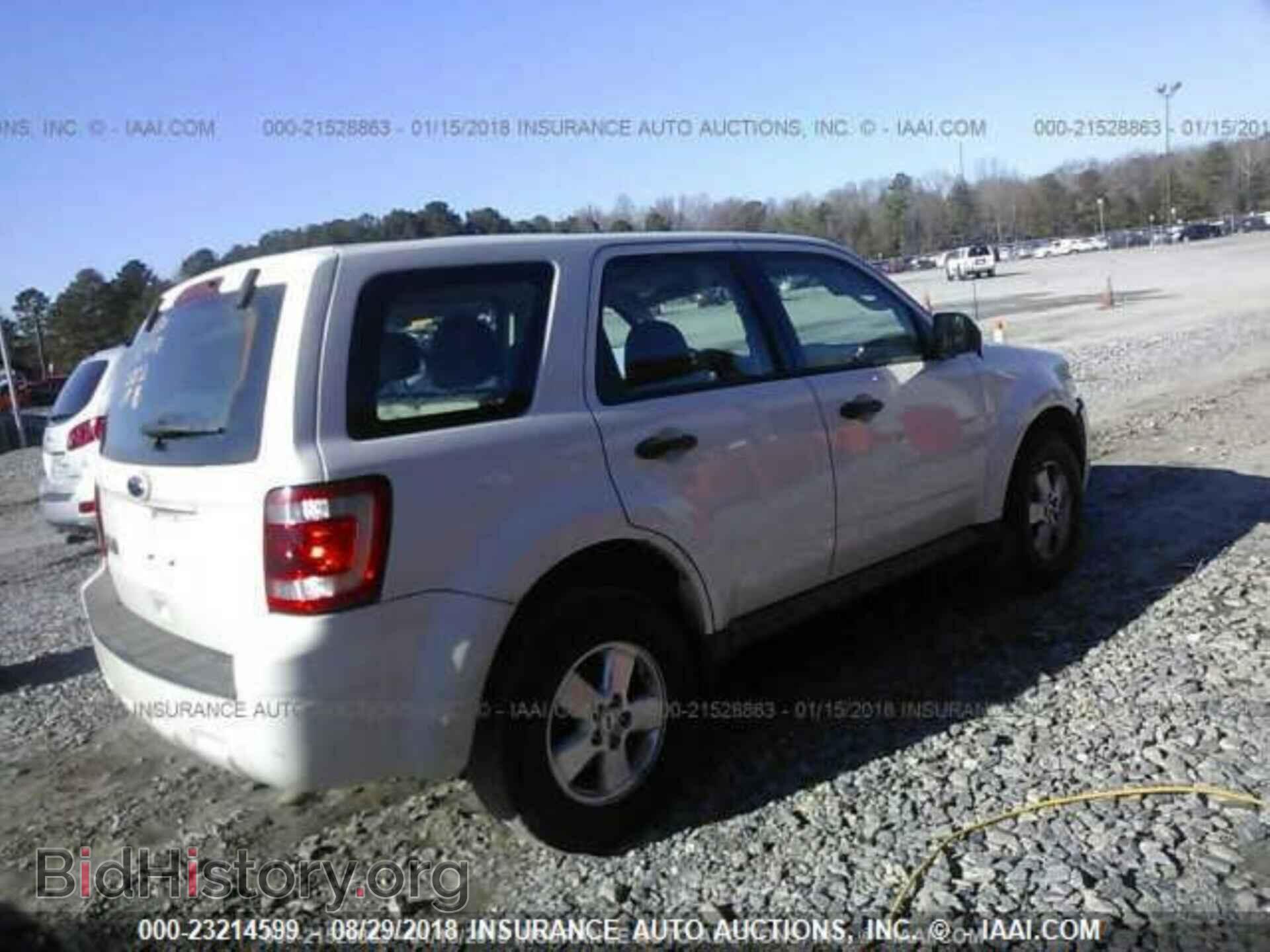 2011 FORD ESCAPE - VIN: 1FMCU0C75BKA26882 - Photo 4