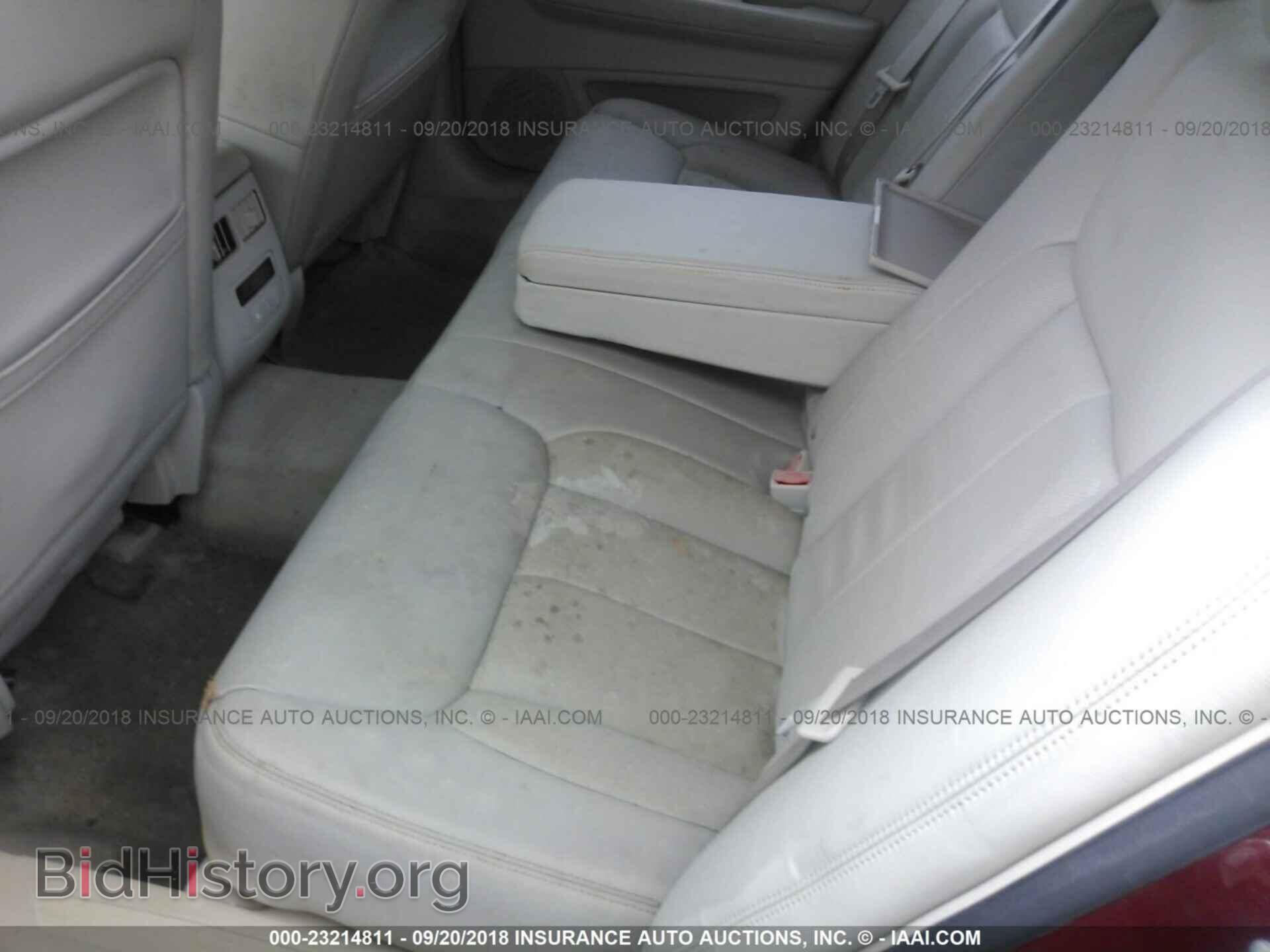 2011 Cadillac Dts - VIN: 1G6KH5E61BU116494 - Фото 8