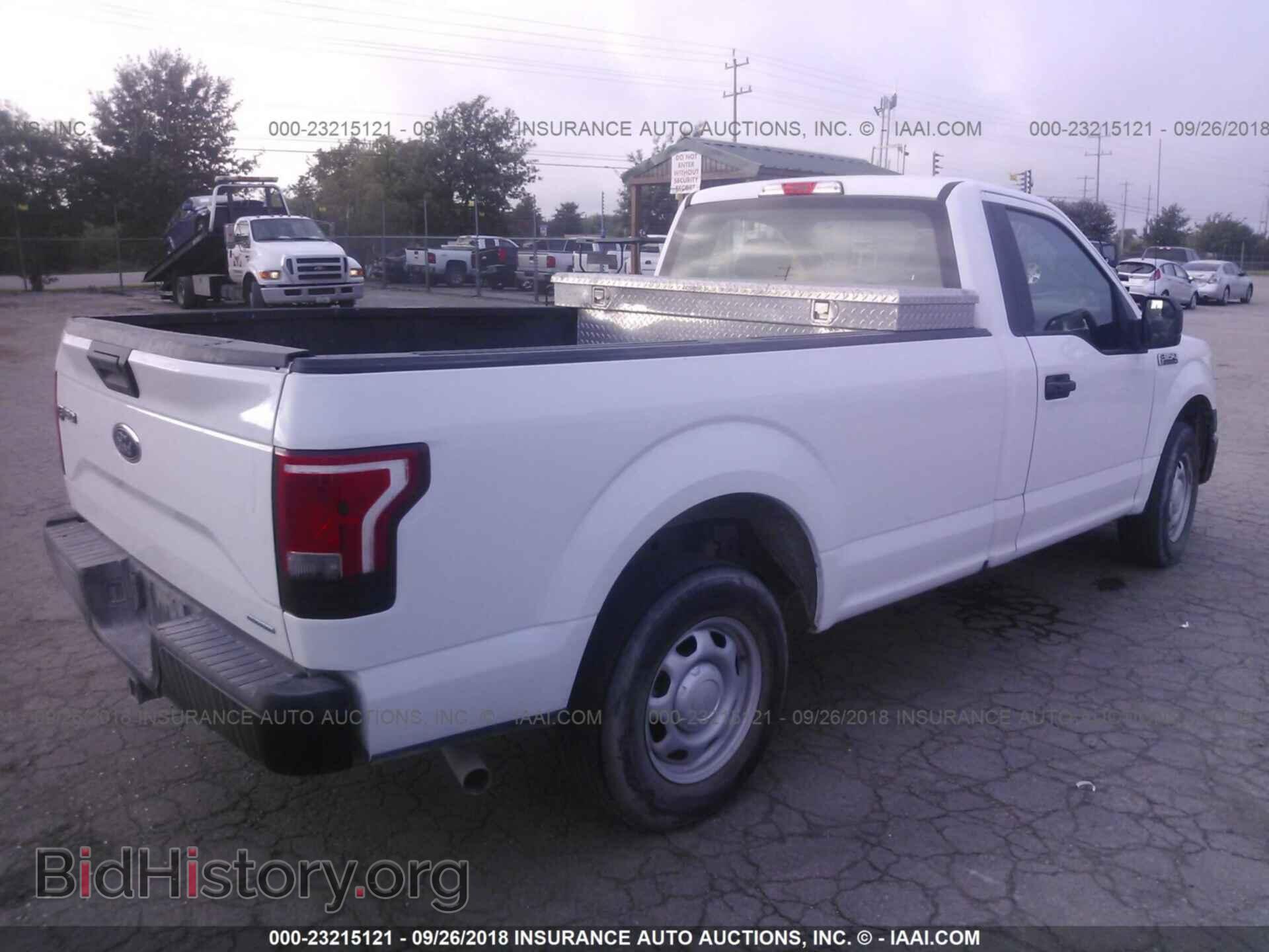 2016 Ford F150 - VIN: 1FTMF1C81GKE49077 - Фото 4