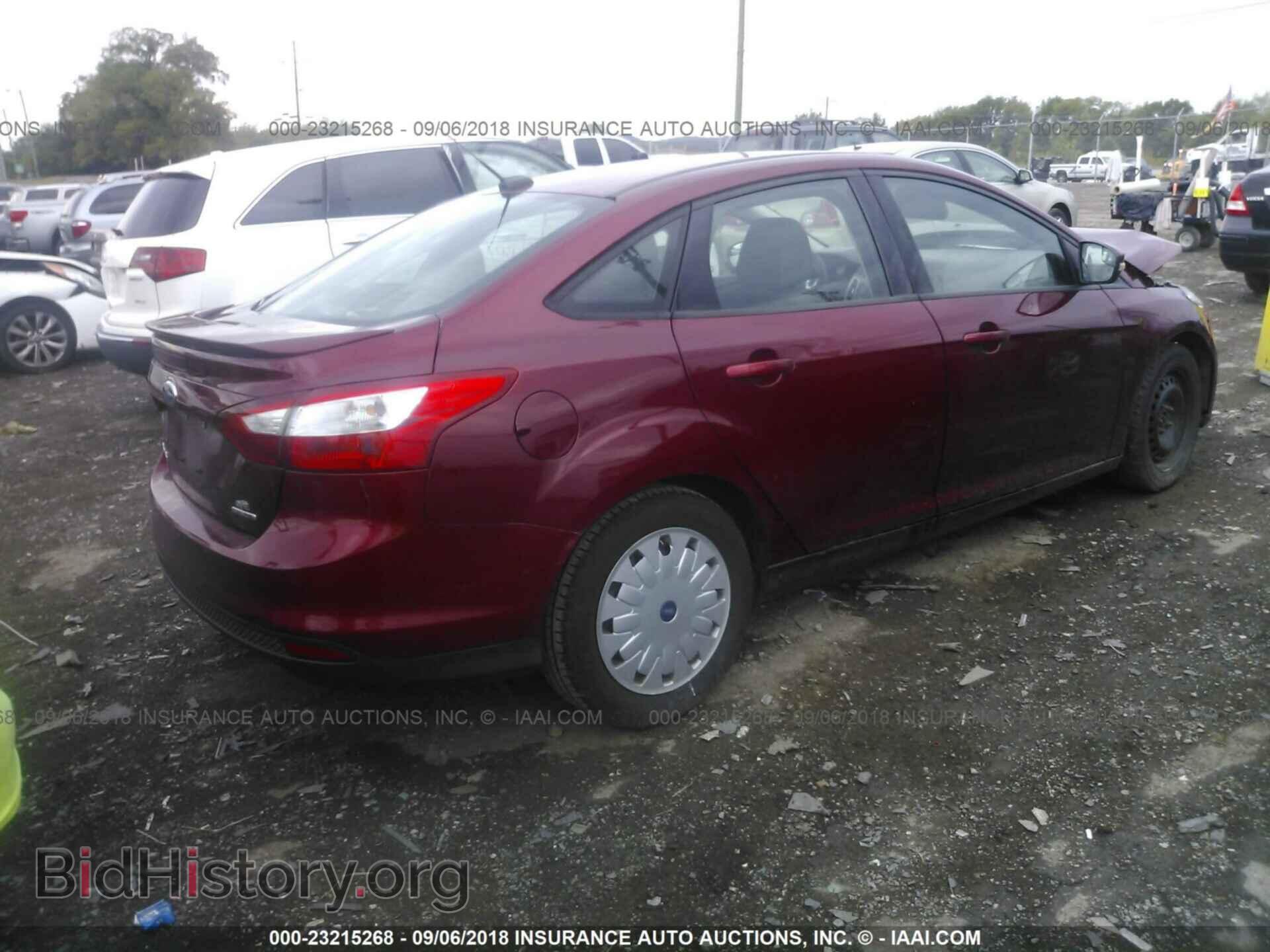 2013 Ford Focus - VIN: 1FADP3F21DL143542 - Photo 4