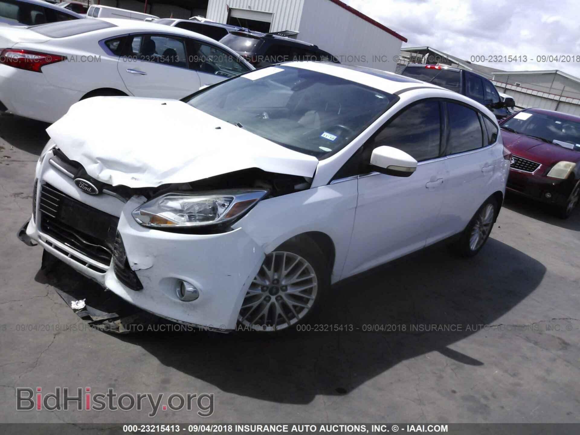 2012 Ford Focus - VIN: 1FAHP3M25CL368081 - Photo 2