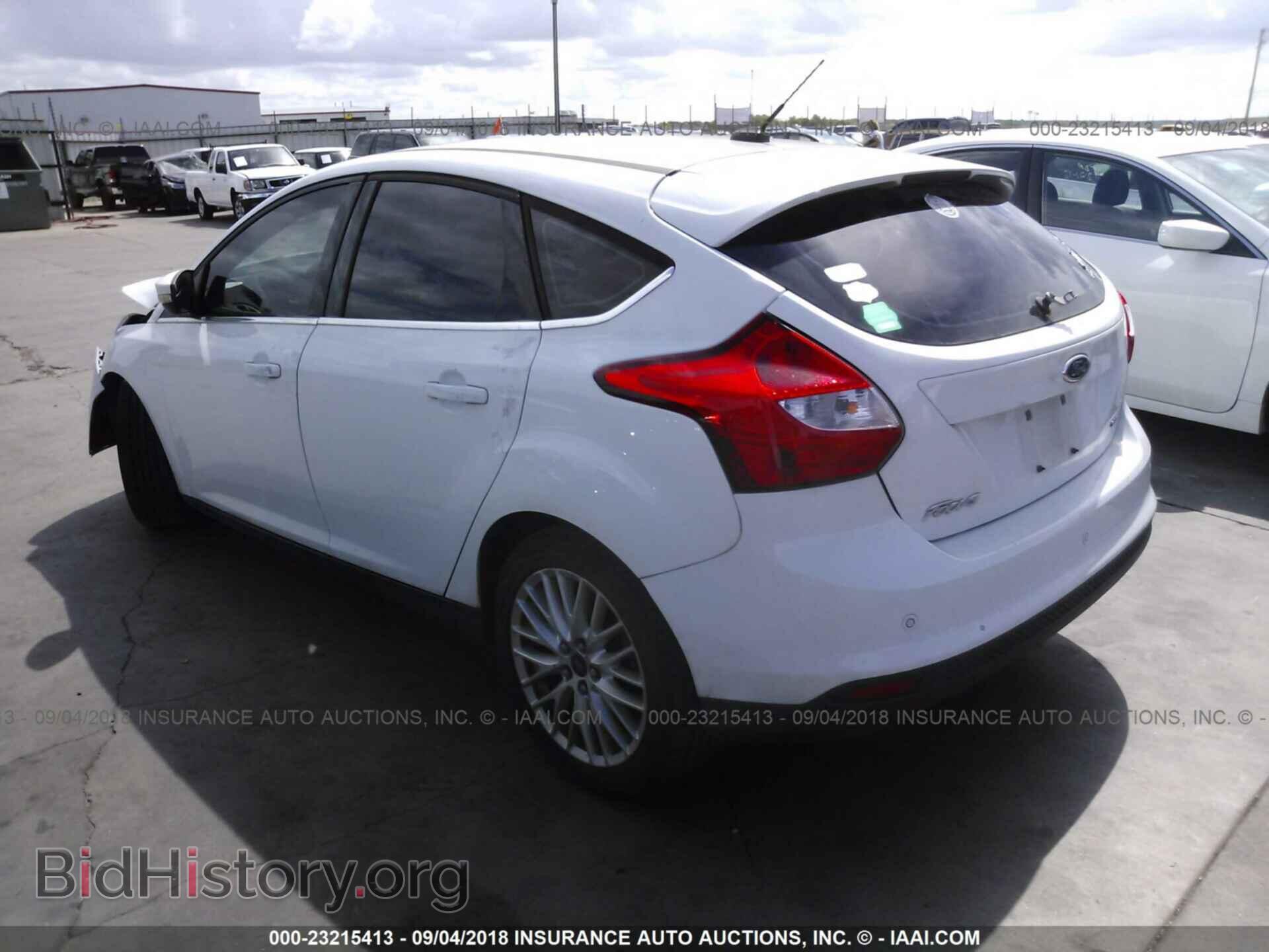 2012 Ford Focus - VIN: 1FAHP3M25CL368081 - Photo 3