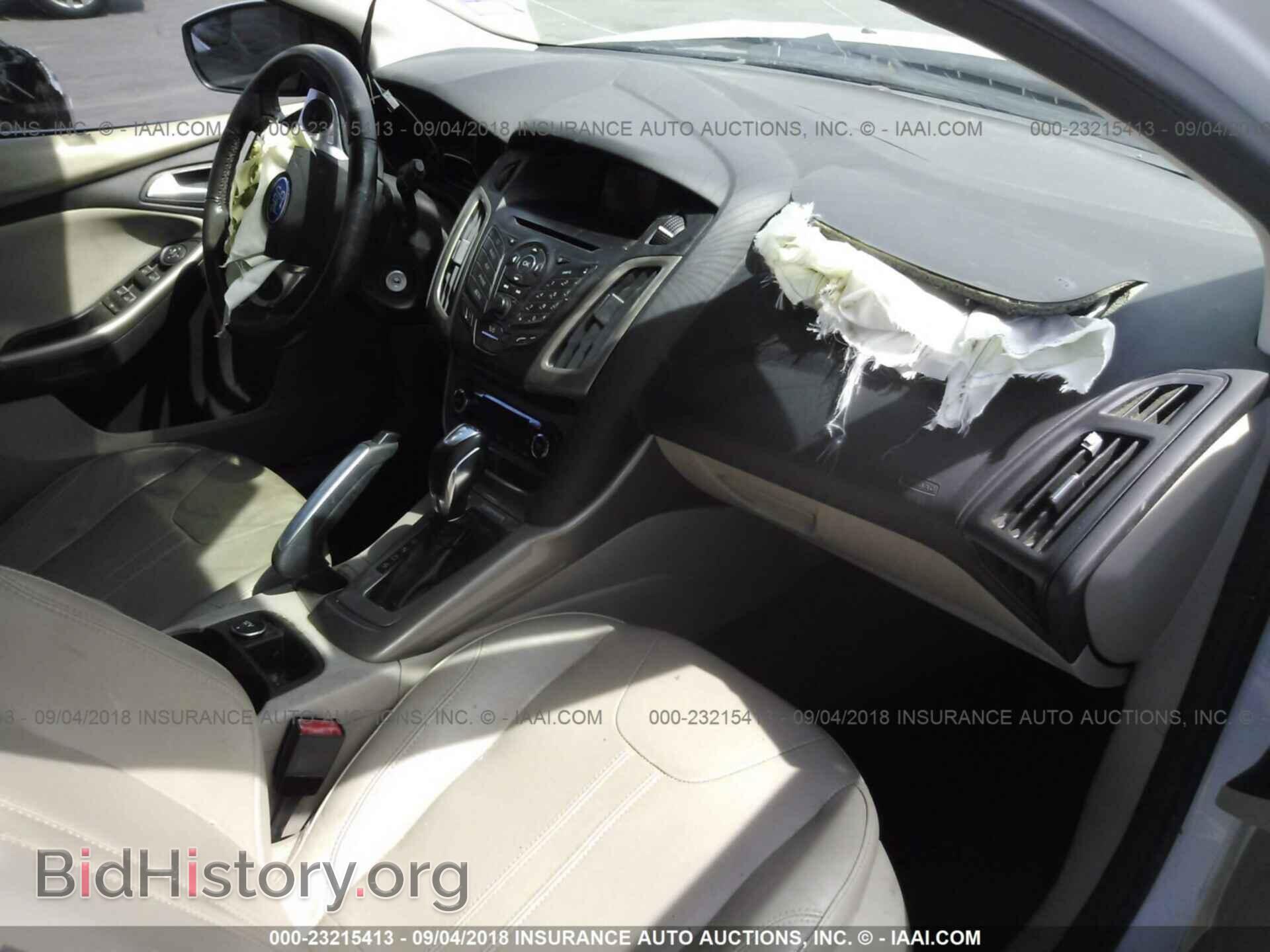 2012 Ford Focus - VIN: 1FAHP3M25CL368081 - Photo 5