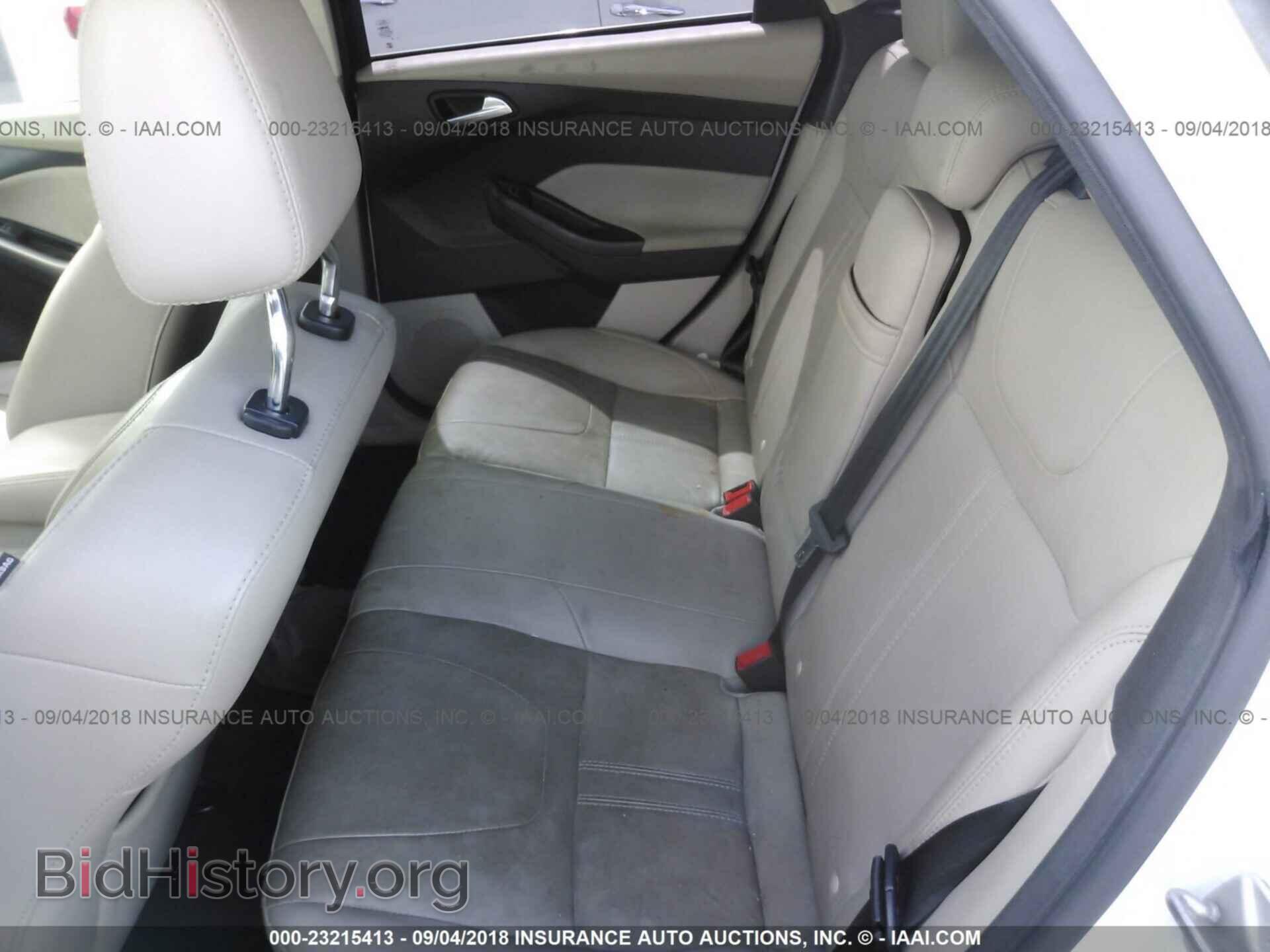 2012 Ford Focus - VIN: 1FAHP3M25CL368081 - Photo 8