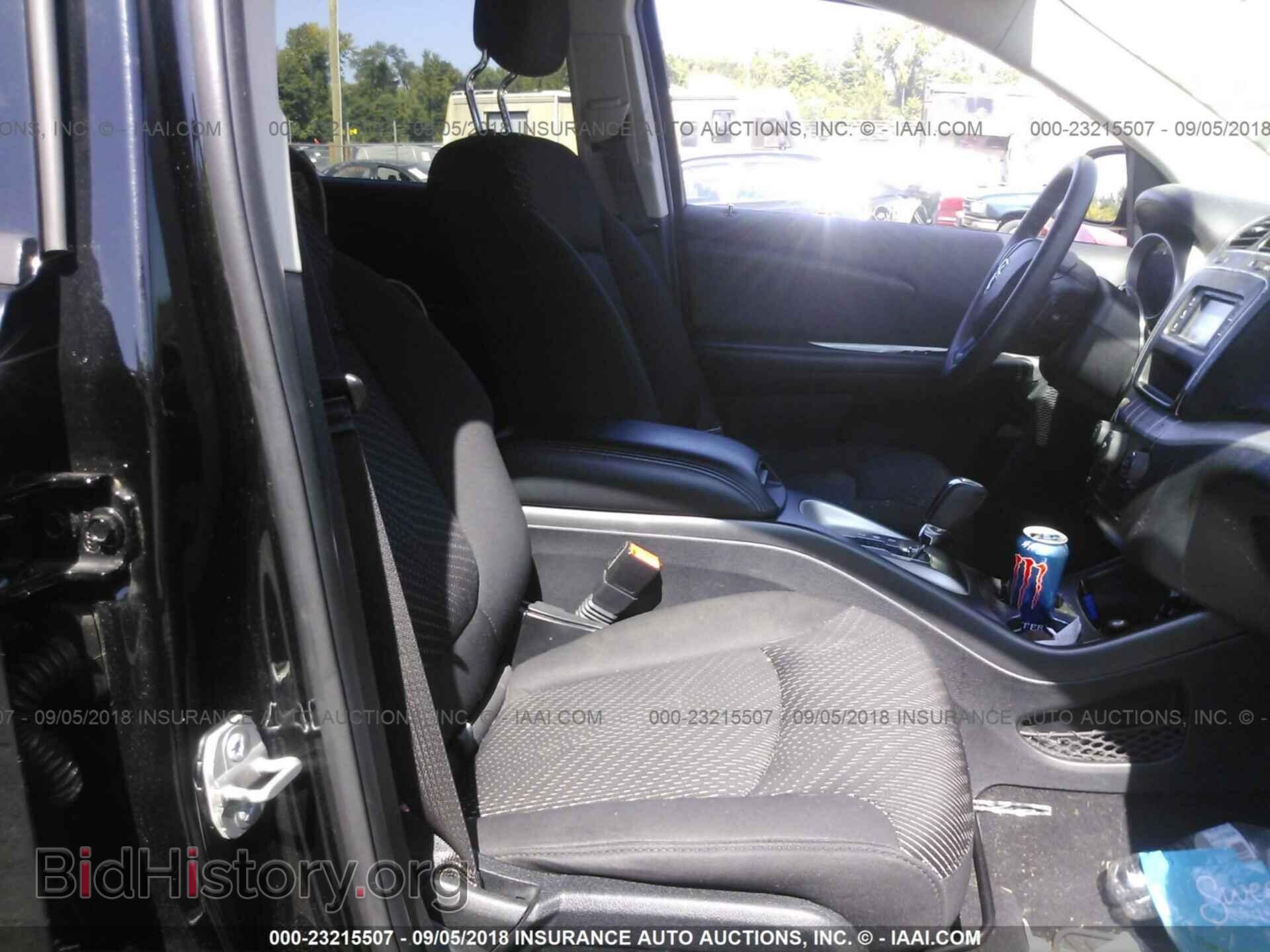 2014 Dodge Journey - VIN: 3C4PDDBG9ET297347 - Фото 5