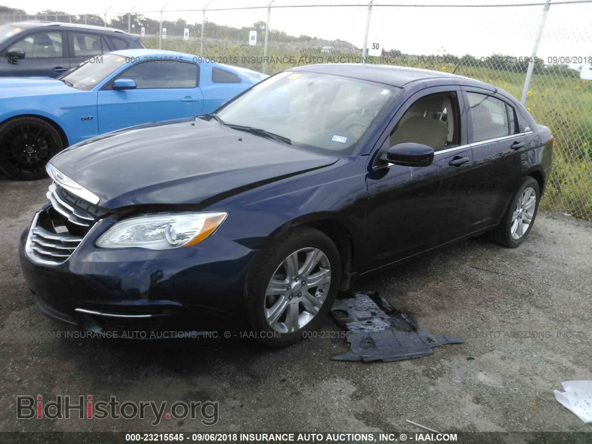 2013 Chrysler 200 - VIN: 1C3CCBBB3DN699376 - Photo 2