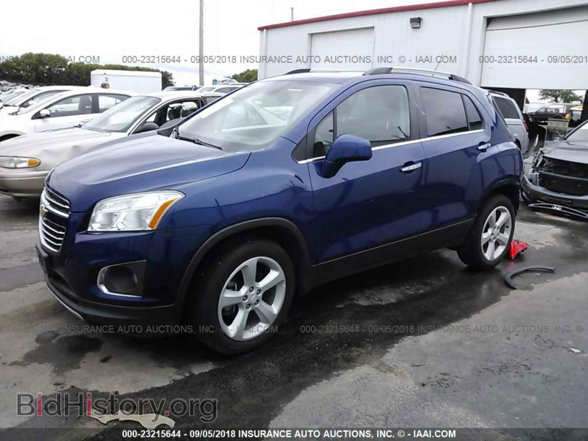 2015 Chevrolet Trax - VIN: 3GNCJTSB2FL169336 - Фото 2