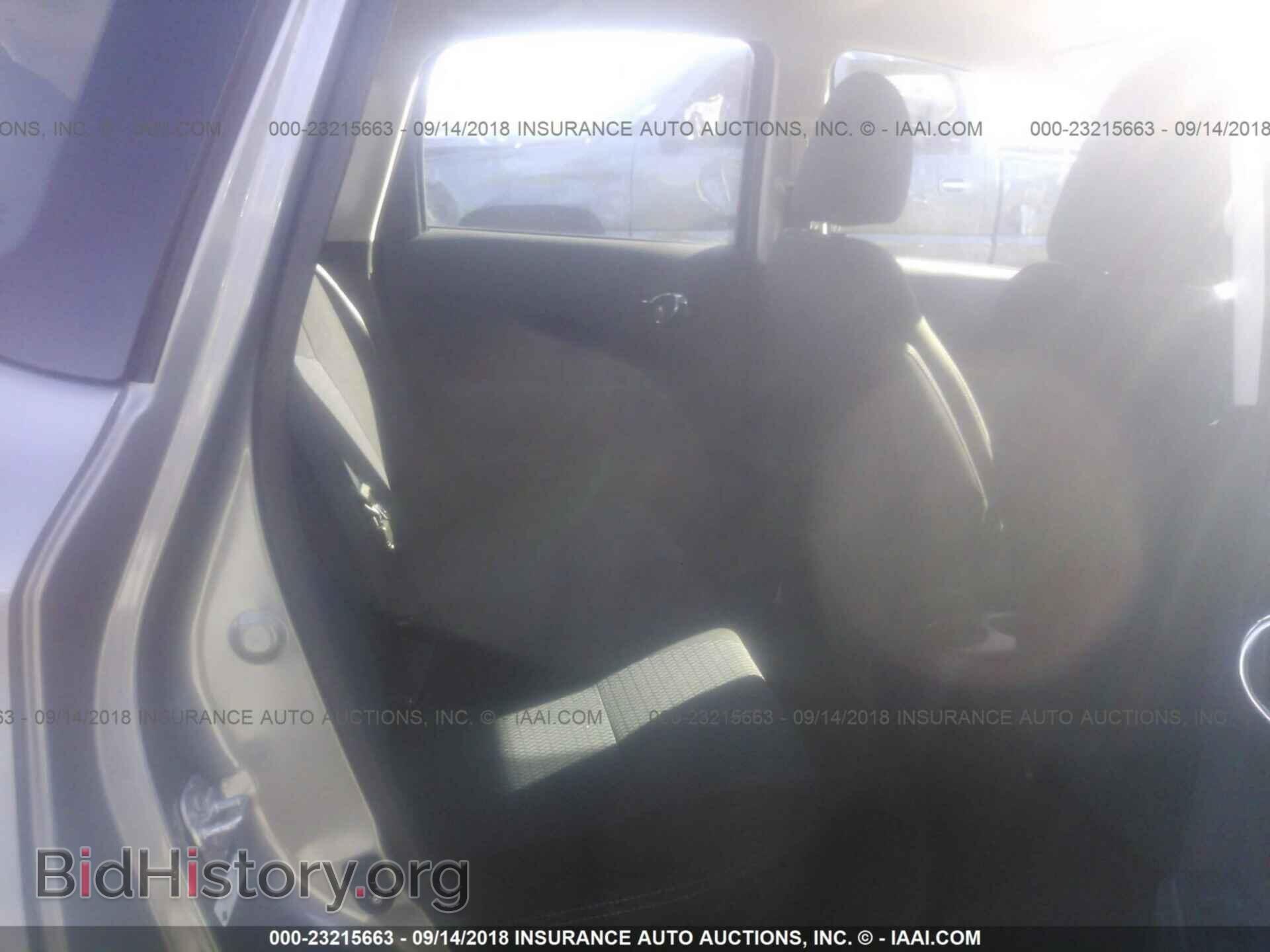 2015 Nissan Versa note - VIN: 3N1CE2CP8FL436628 - Фото 8