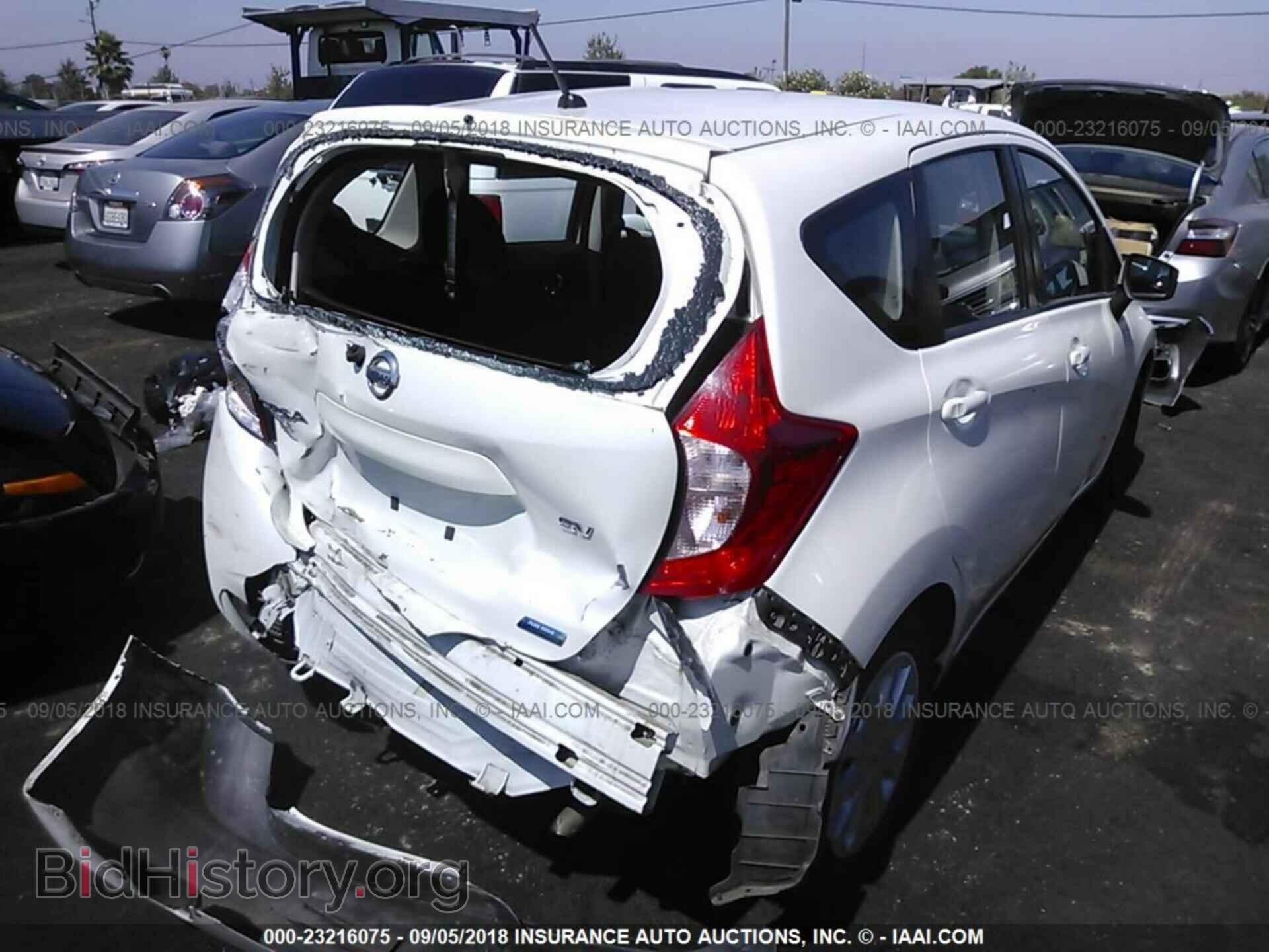 2015 Nissan Versa note - VIN: 3N1CE2CP3FL358016 - Фото 4