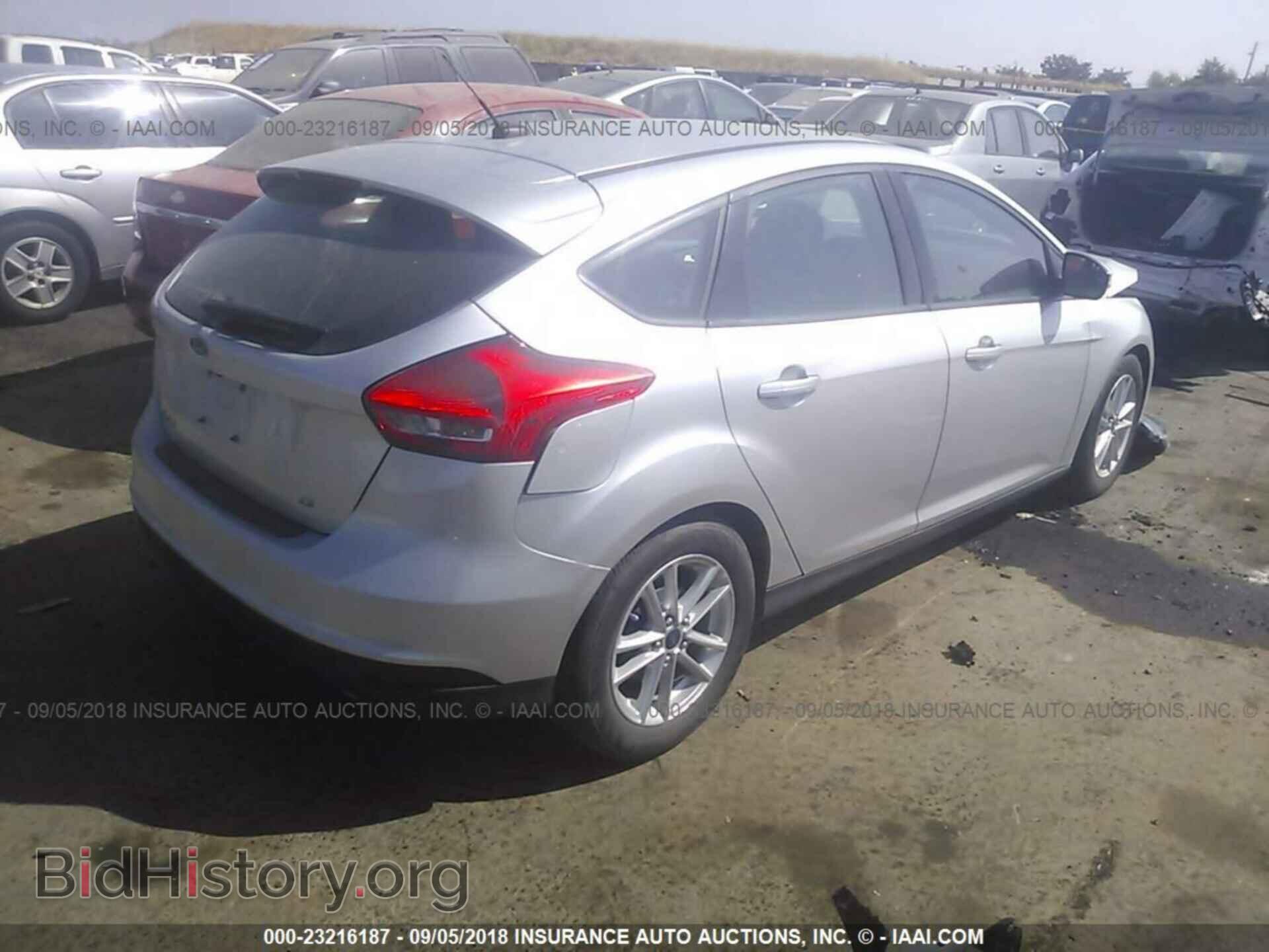 2016 Ford Focus - VIN: 1FADP3K21GL268860 - Фото 4