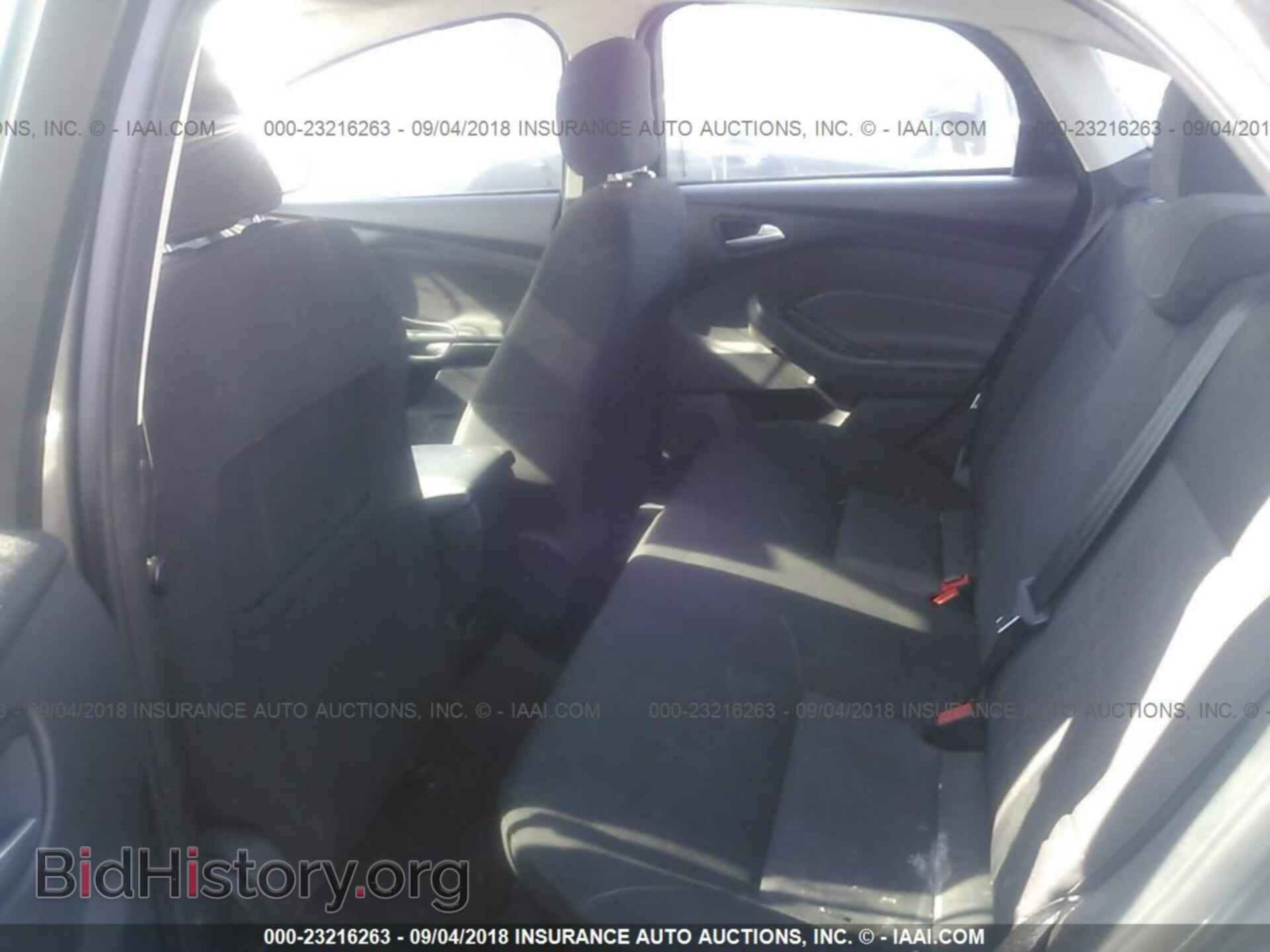 2015 Ford Focus - VIN: 1FADP3F25FL243517 - Photo 8