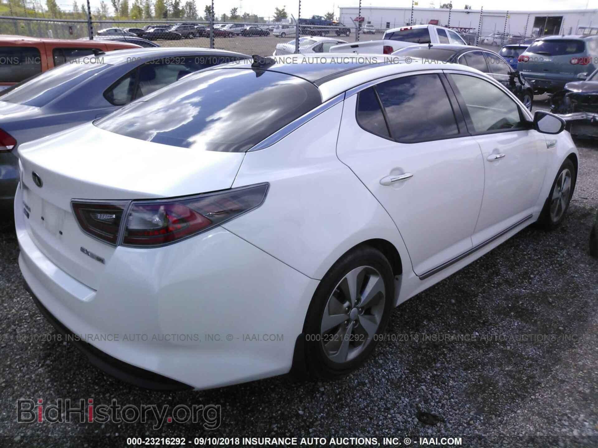 2014 Kia Optima - VIN: KNAGN4AD3E5066252 - Photo 4