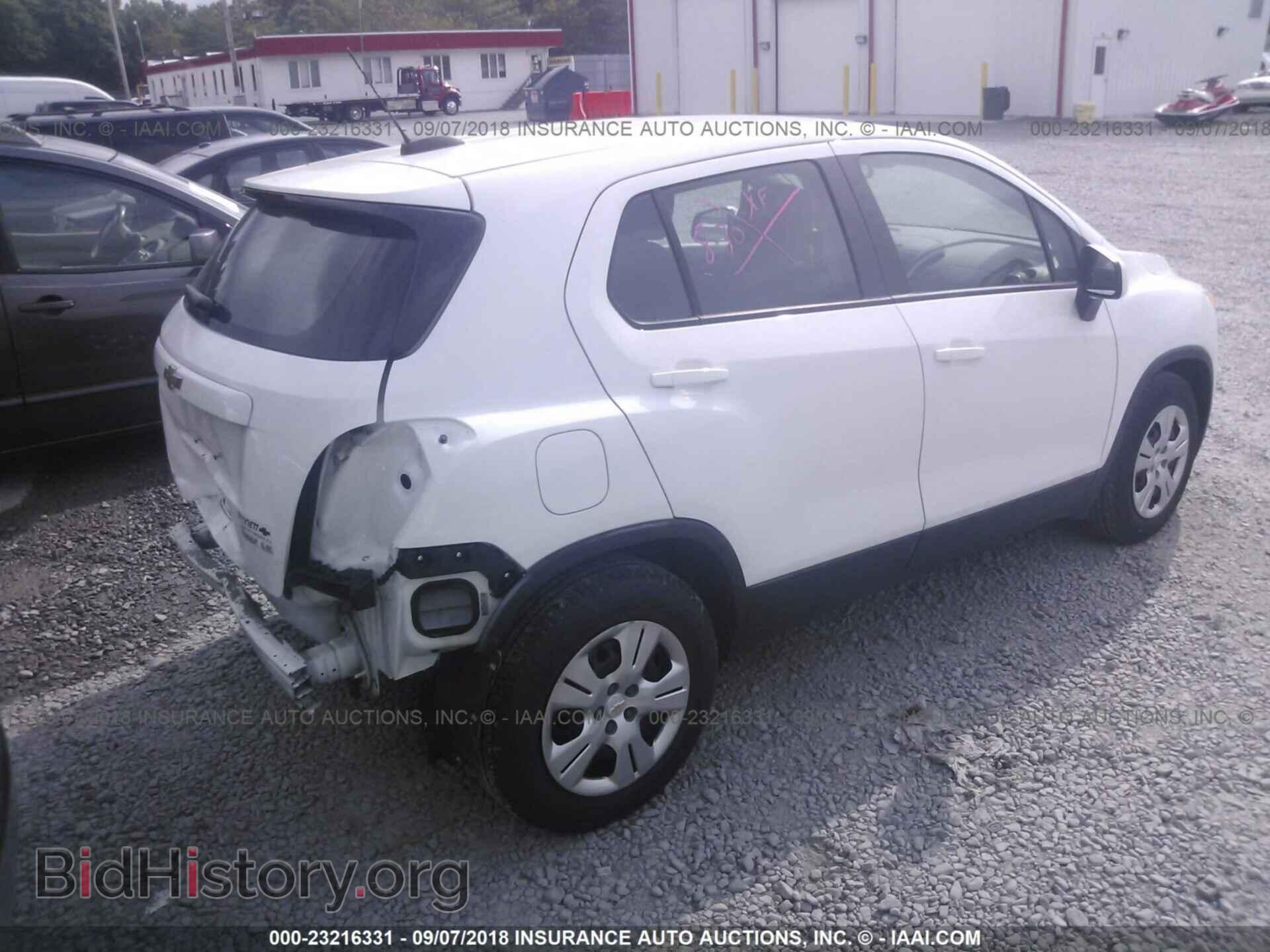 2016 Chevrolet Trax - VIN: KL7CJKSB5GB604868 - Фото 4