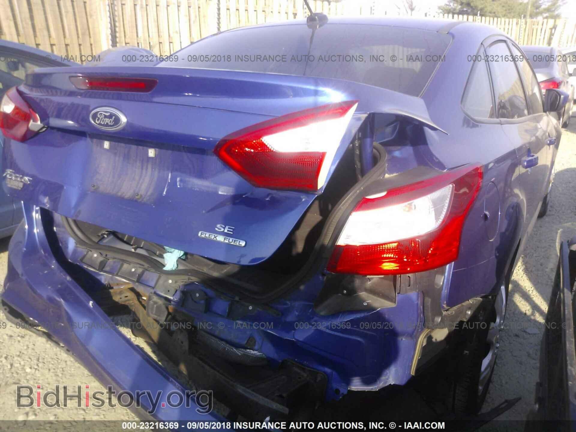 2012 Ford Focus - VIN: 1FAHP3F25CL407636 - Photo 4