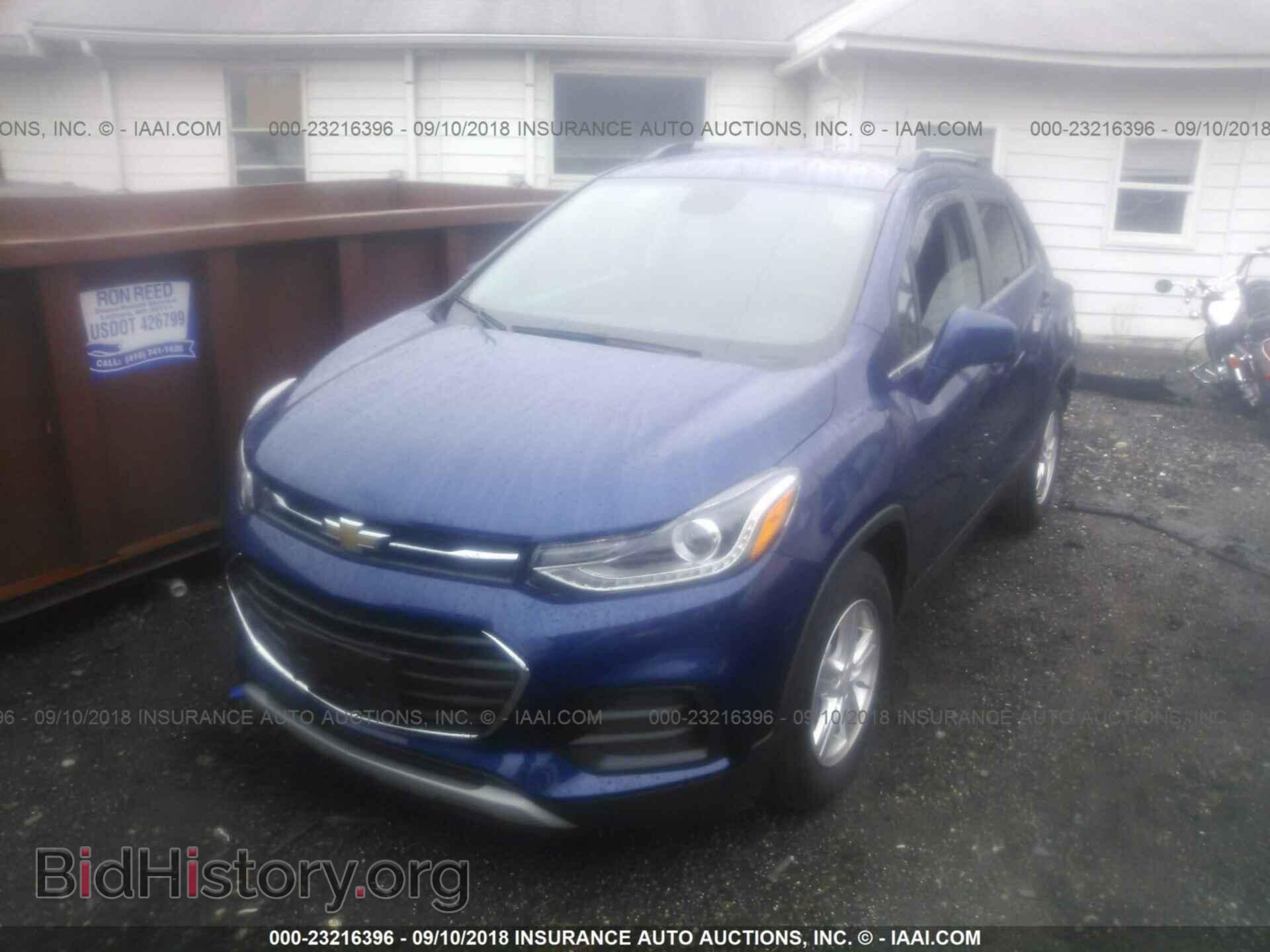 2017 Chevrolet Trax - VIN: 3GNCJLSBXHL147801 - Фото 2