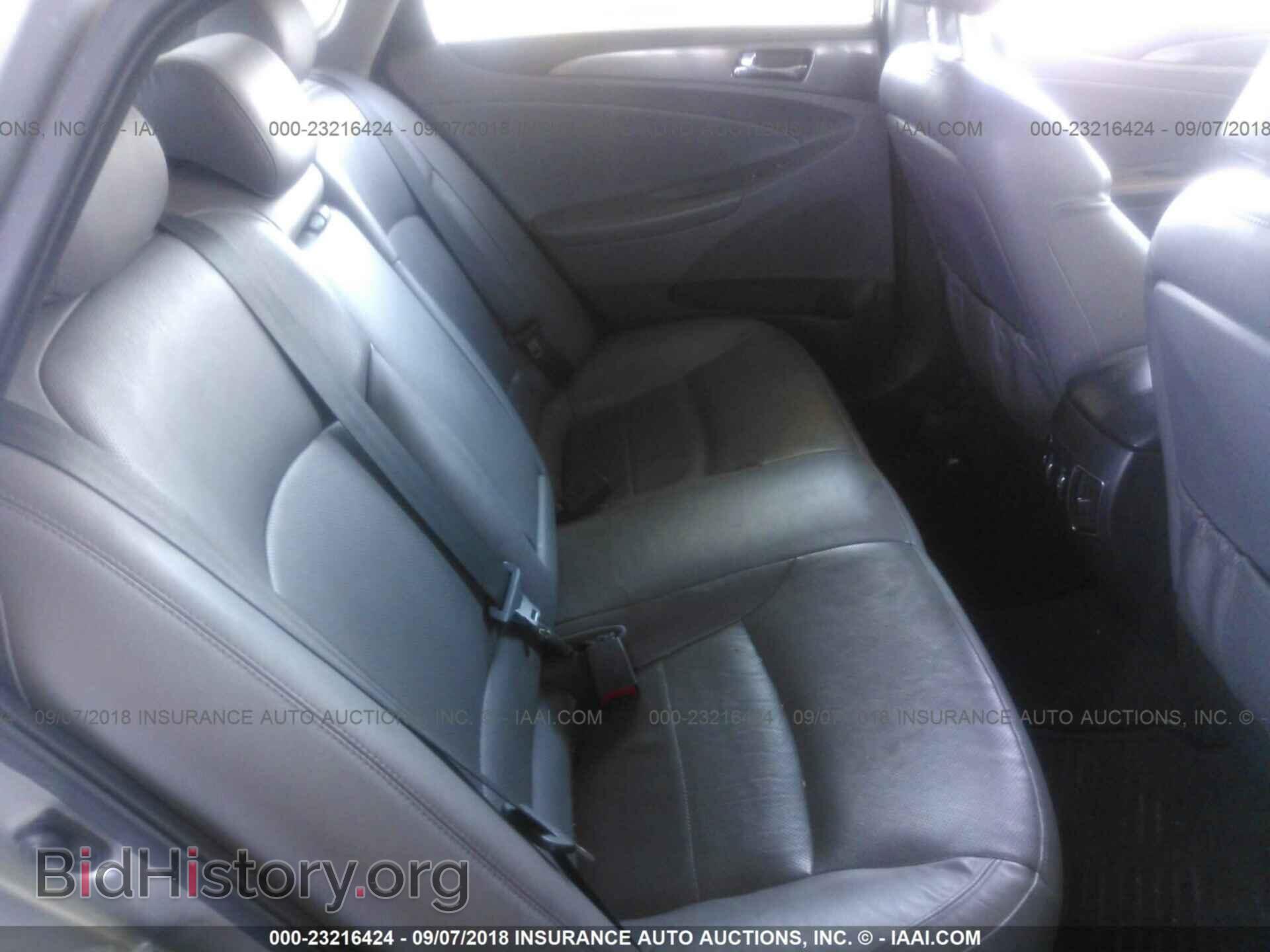 2012 Hyundai Sonata - VIN: KMHEC4A44CA058404 - Photo 8