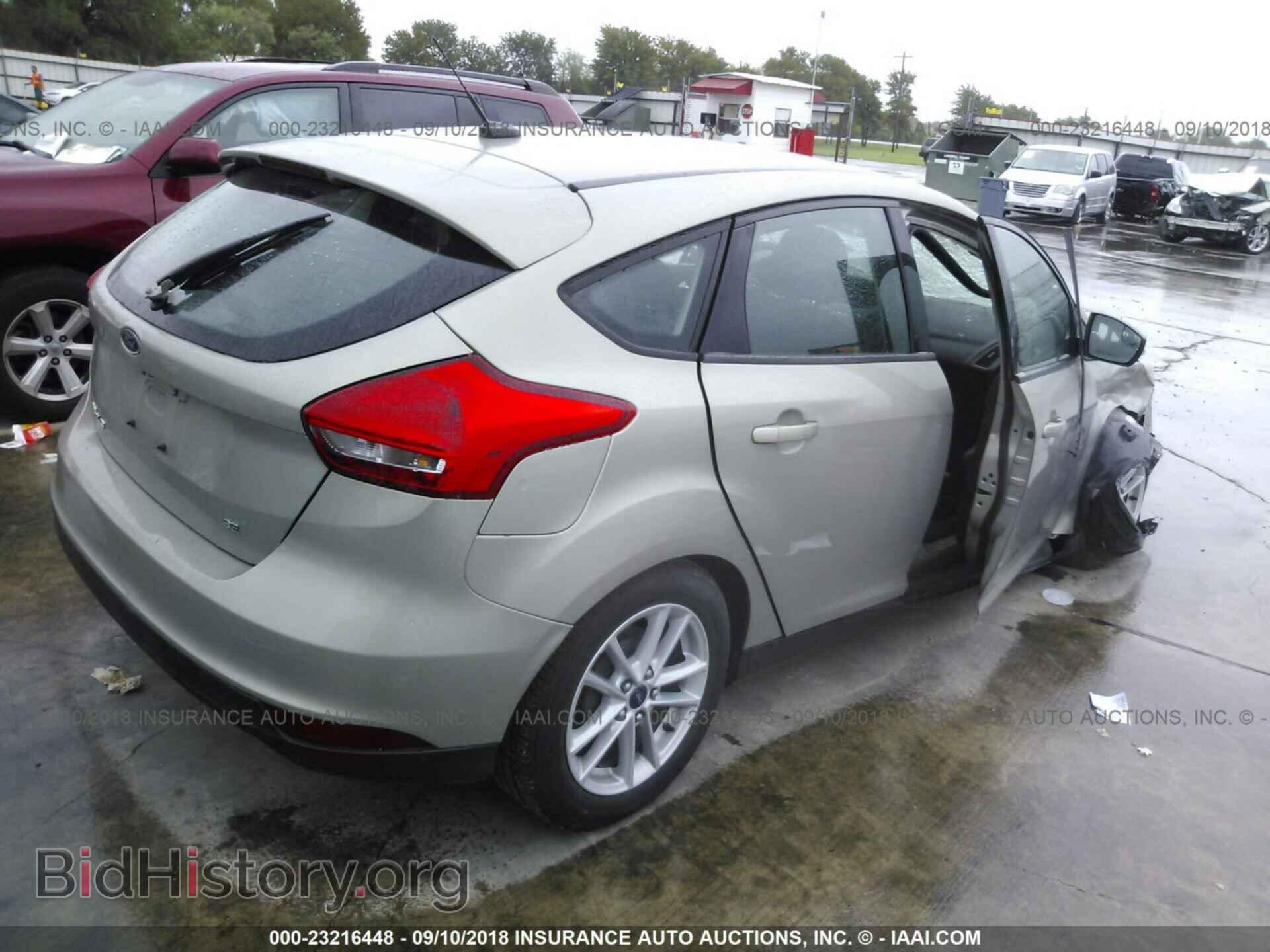 2015 Ford Focus - VIN: 1FADP3K29FL243087 - Photo 4