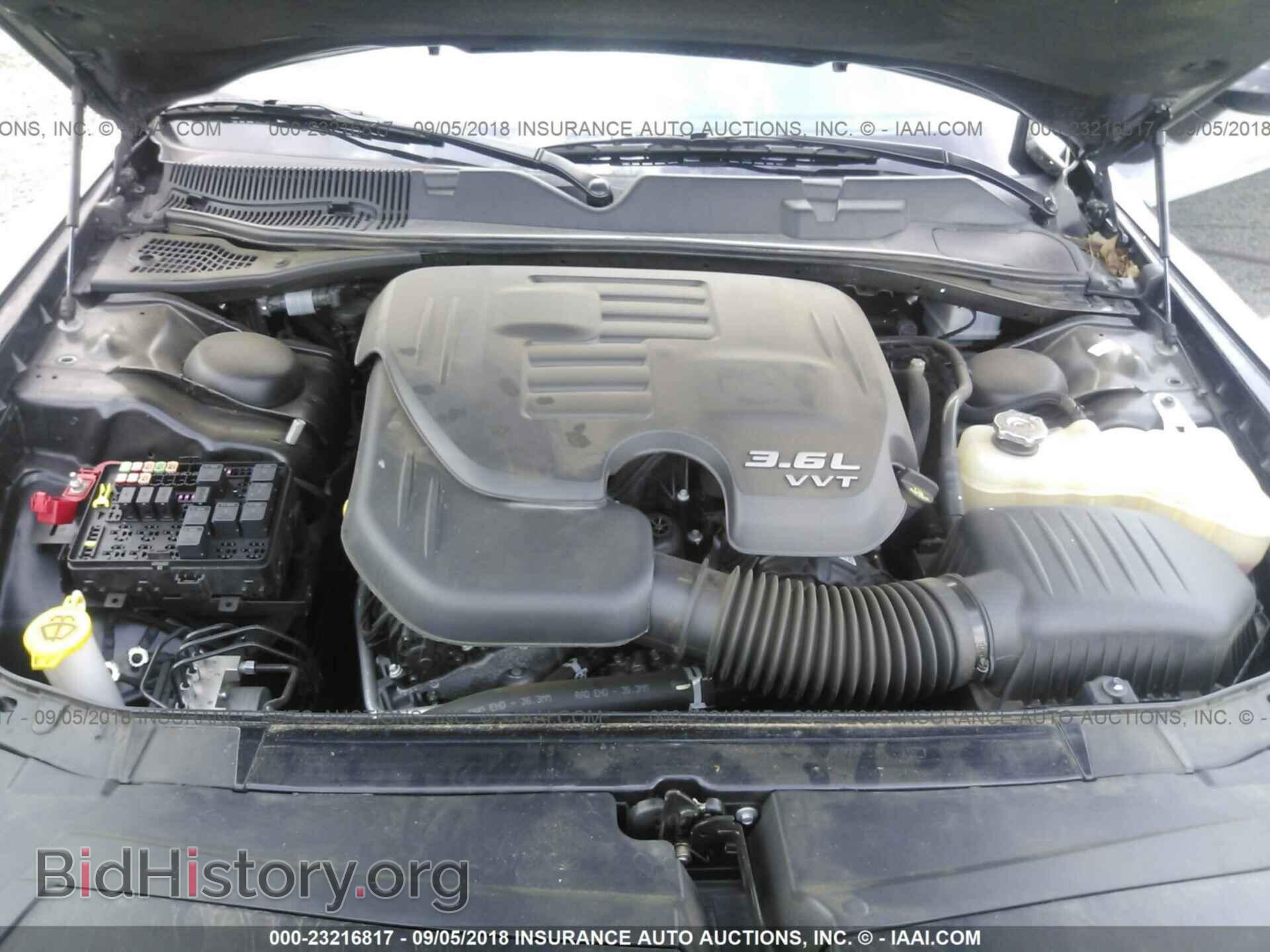 2016 Dodge Challenger - VIN: 2C3CDZAG4GH346077 - Photo 10