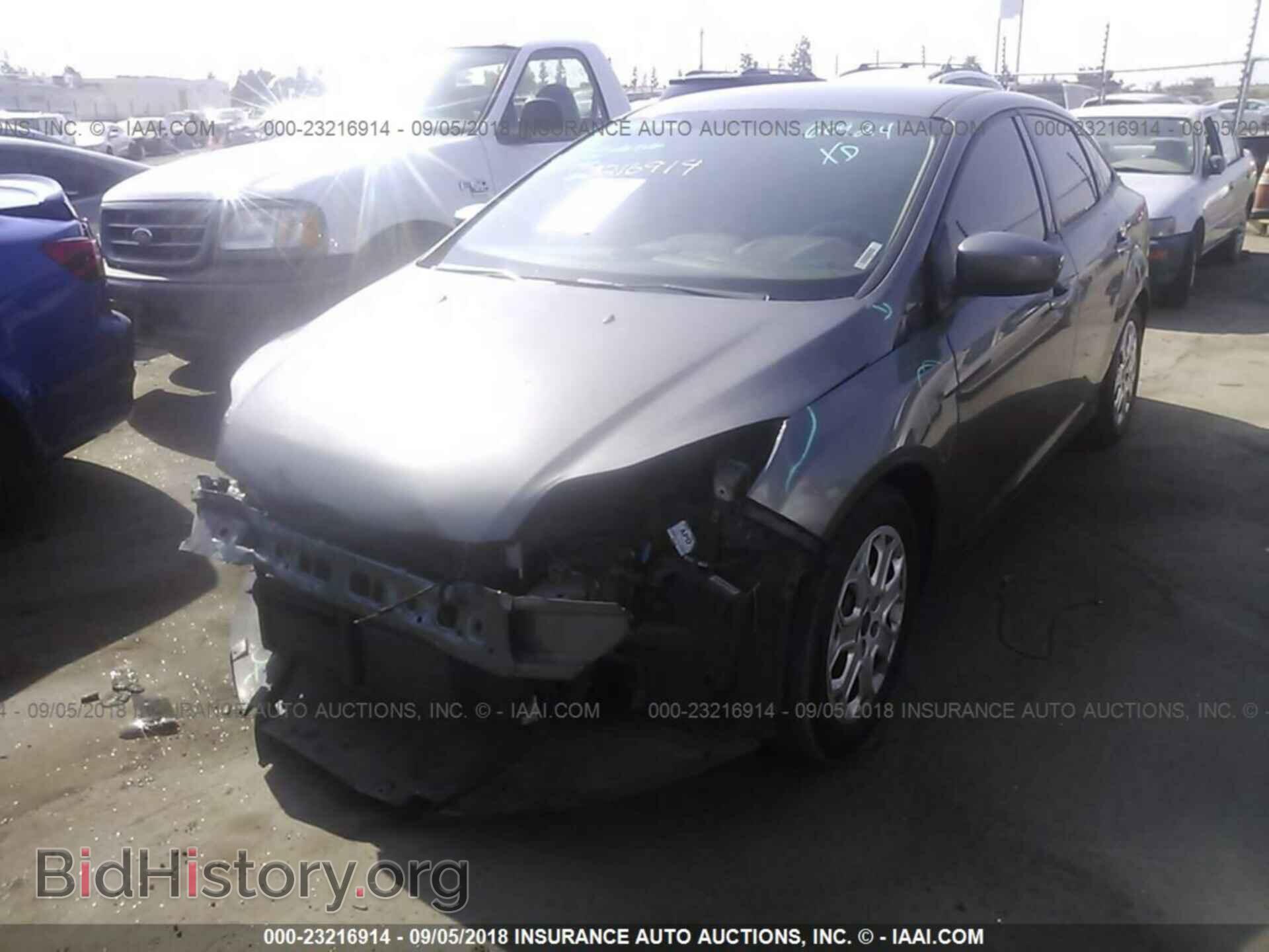 2012 Ford Focus - VIN: 1FAHP3F26CL367633 - Фото 2