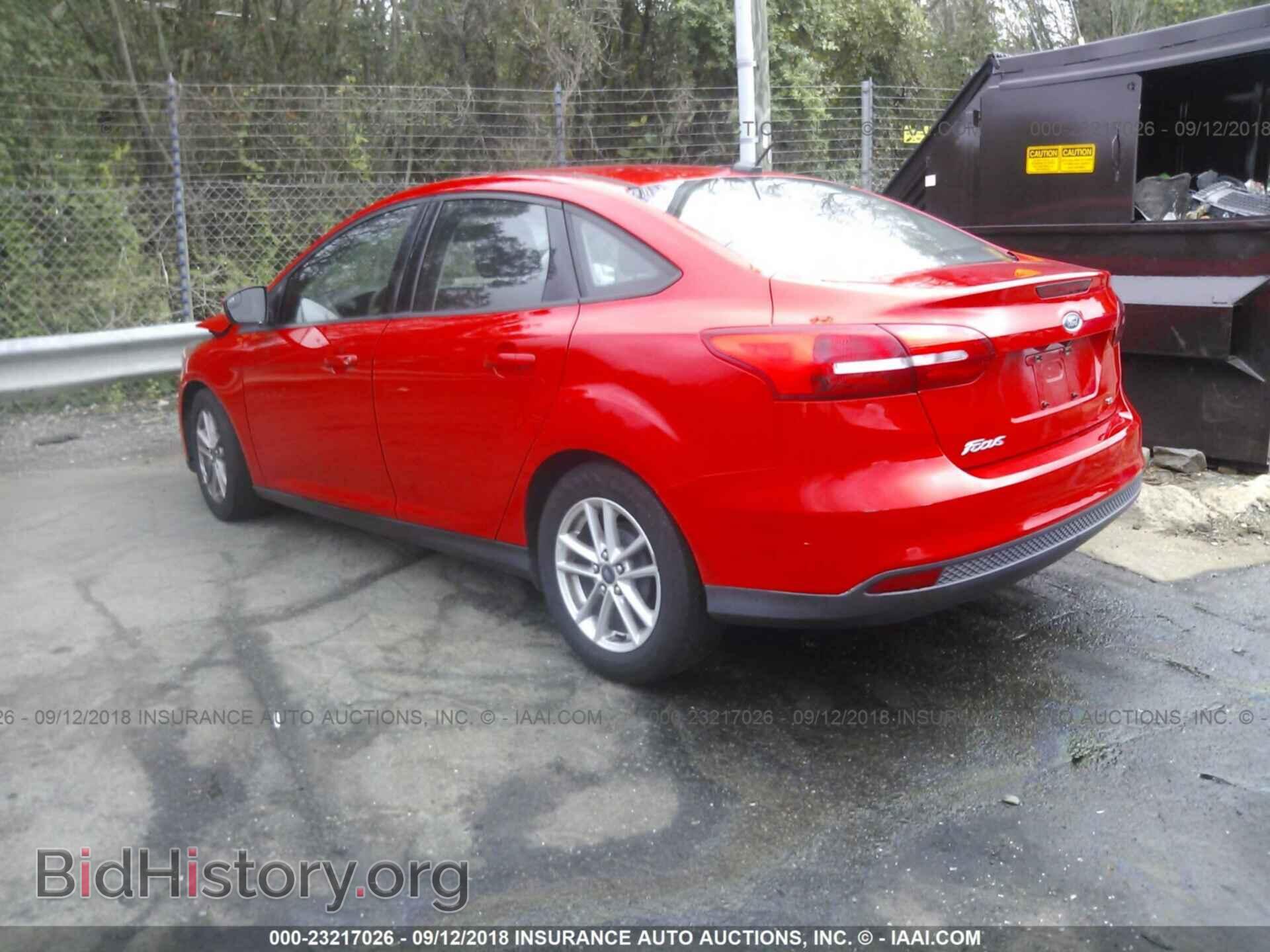 2015 Ford Focus - VIN: 1FADP3F29FL270137 - Фото 3