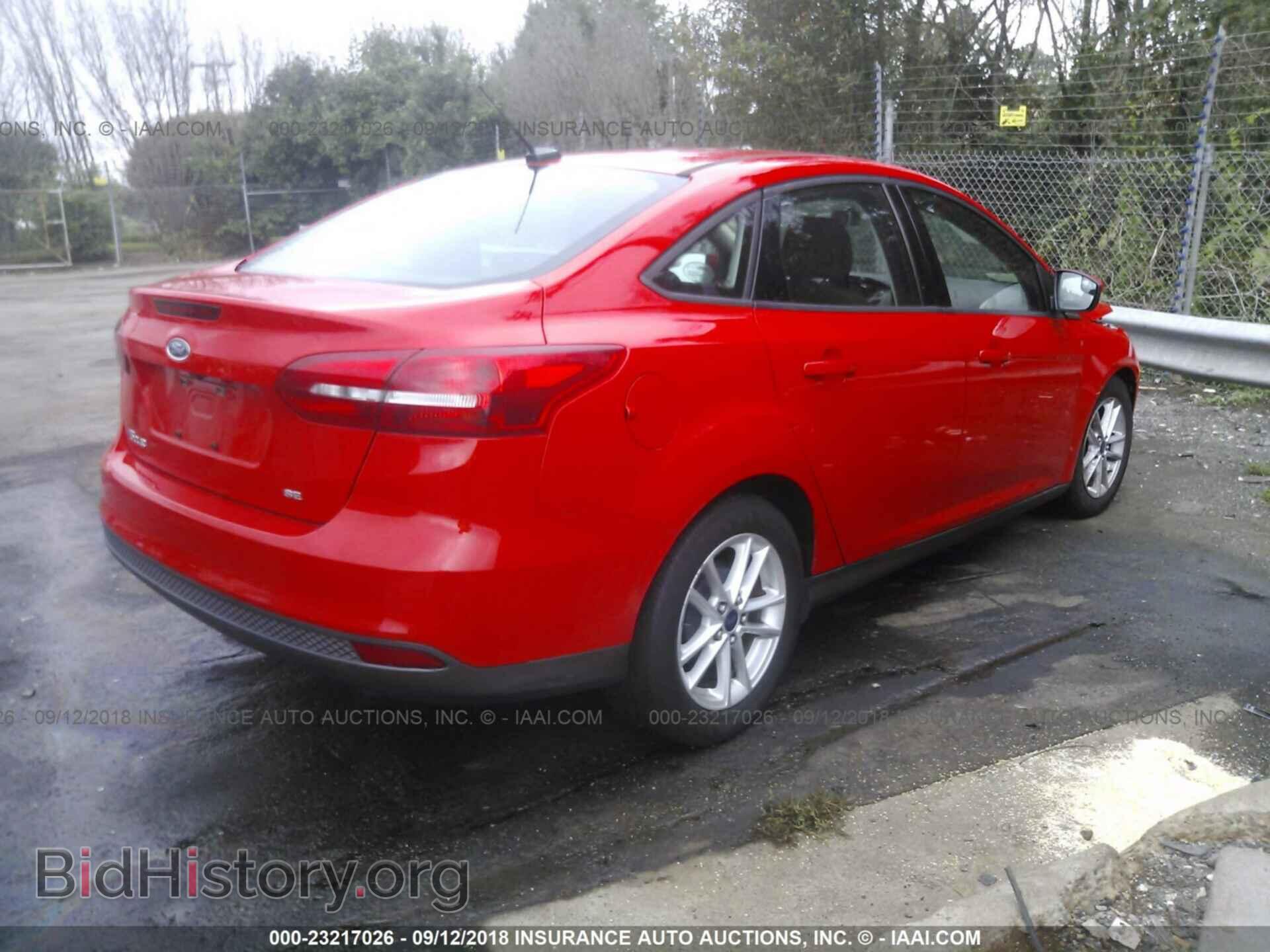 2015 Ford Focus - VIN: 1FADP3F29FL270137 - Фото 4