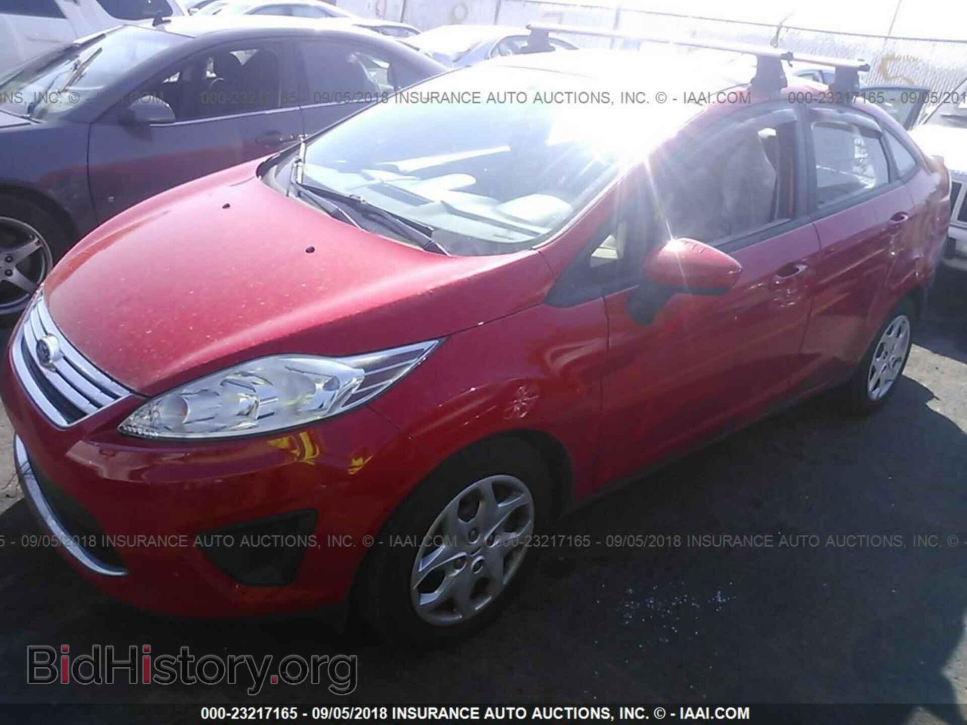 2012 Ford Fiesta - VIN: 3FADP4BJ4CM128646 - Photo 2