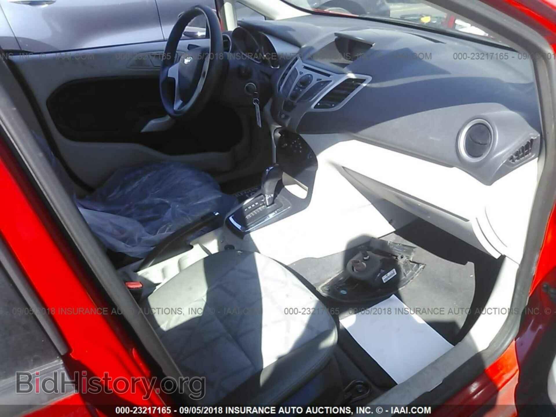 2012 Ford Fiesta - VIN: 3FADP4BJ4CM128646 - Photo 5