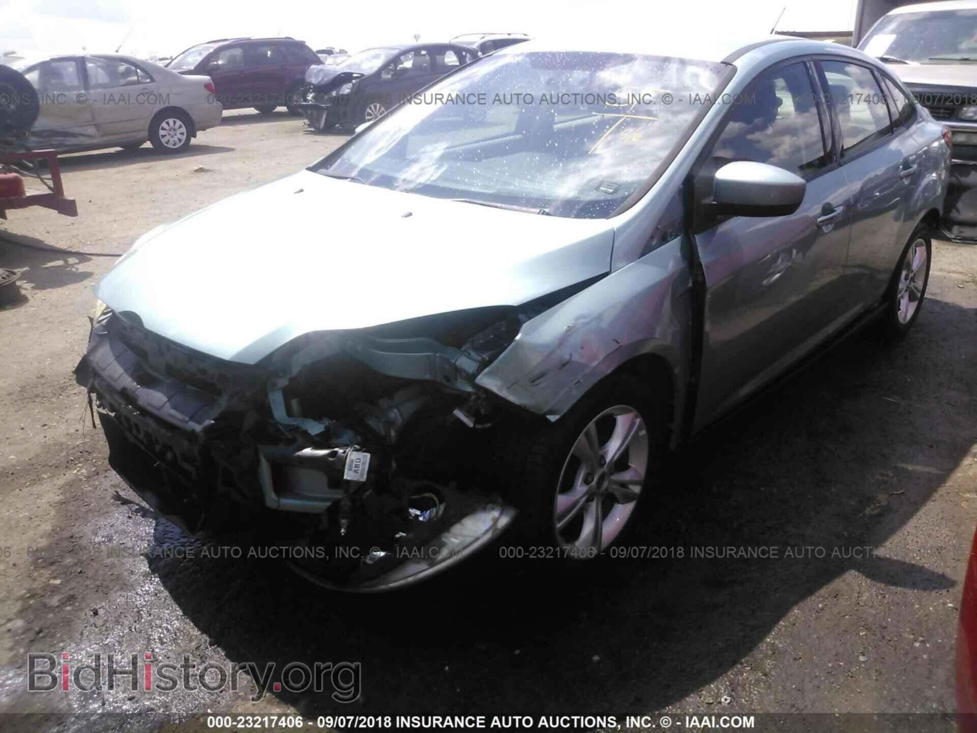 2012 Ford Focus - VIN: 1FAHP3F21CL318369 - Фото 2
